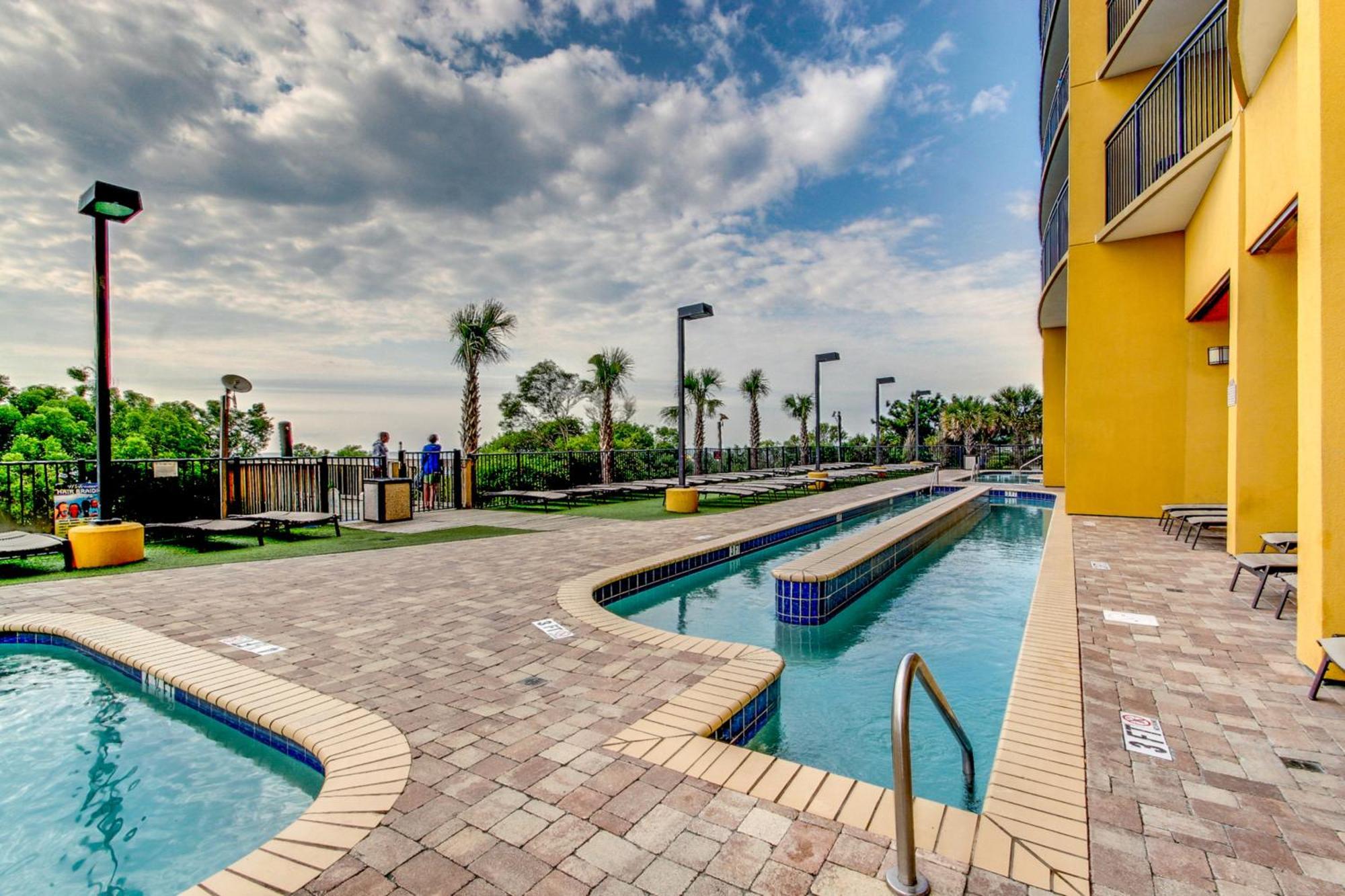 Anderson Ocean Club Apartment