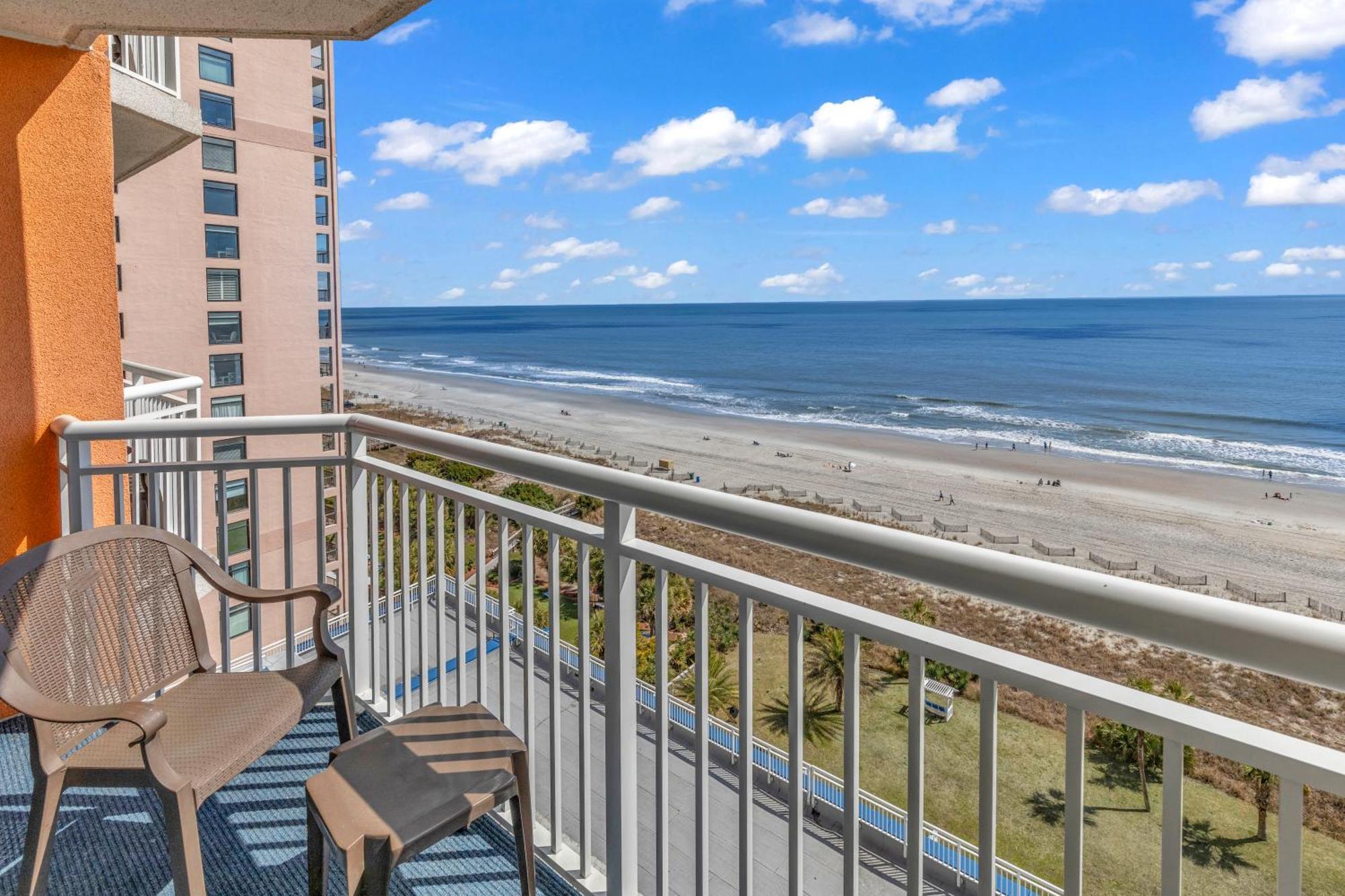 Beachfront At Dunes Village *