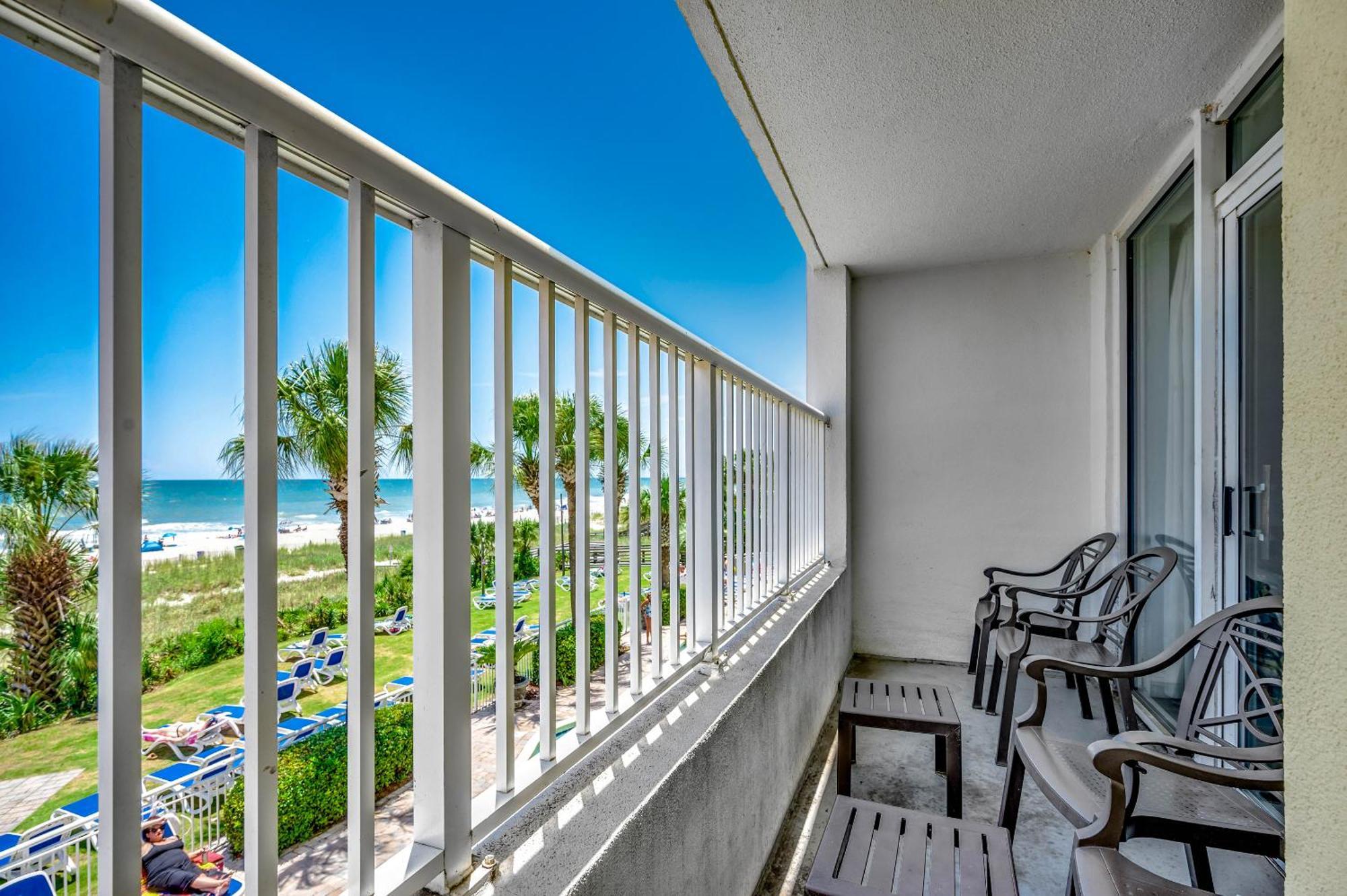 Apartment Oceanfront 2 Bedroom On Cam 2nd Floor *