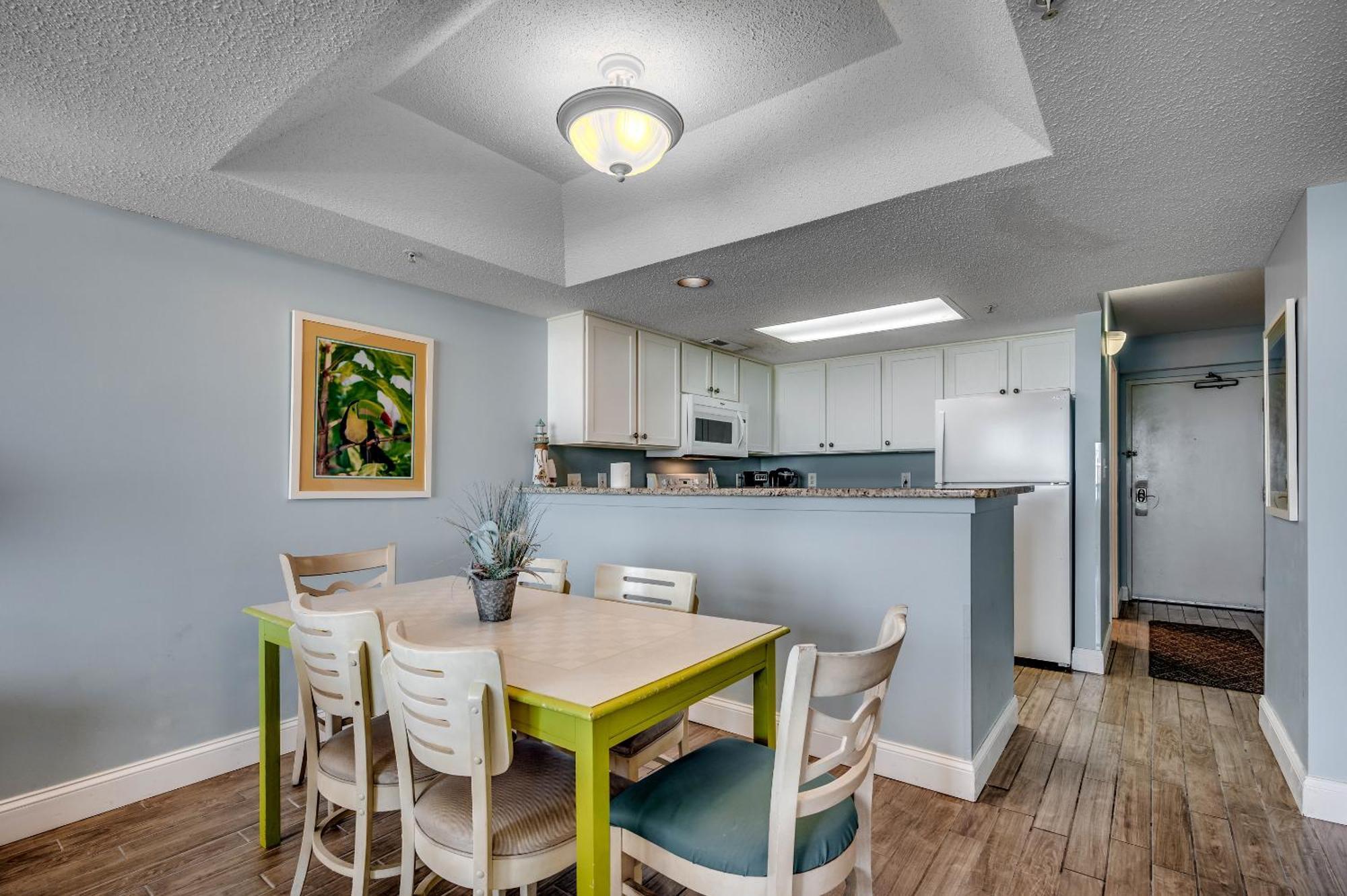 Apartment Oceanfront 2 Bedroom On Cam 2nd Floor