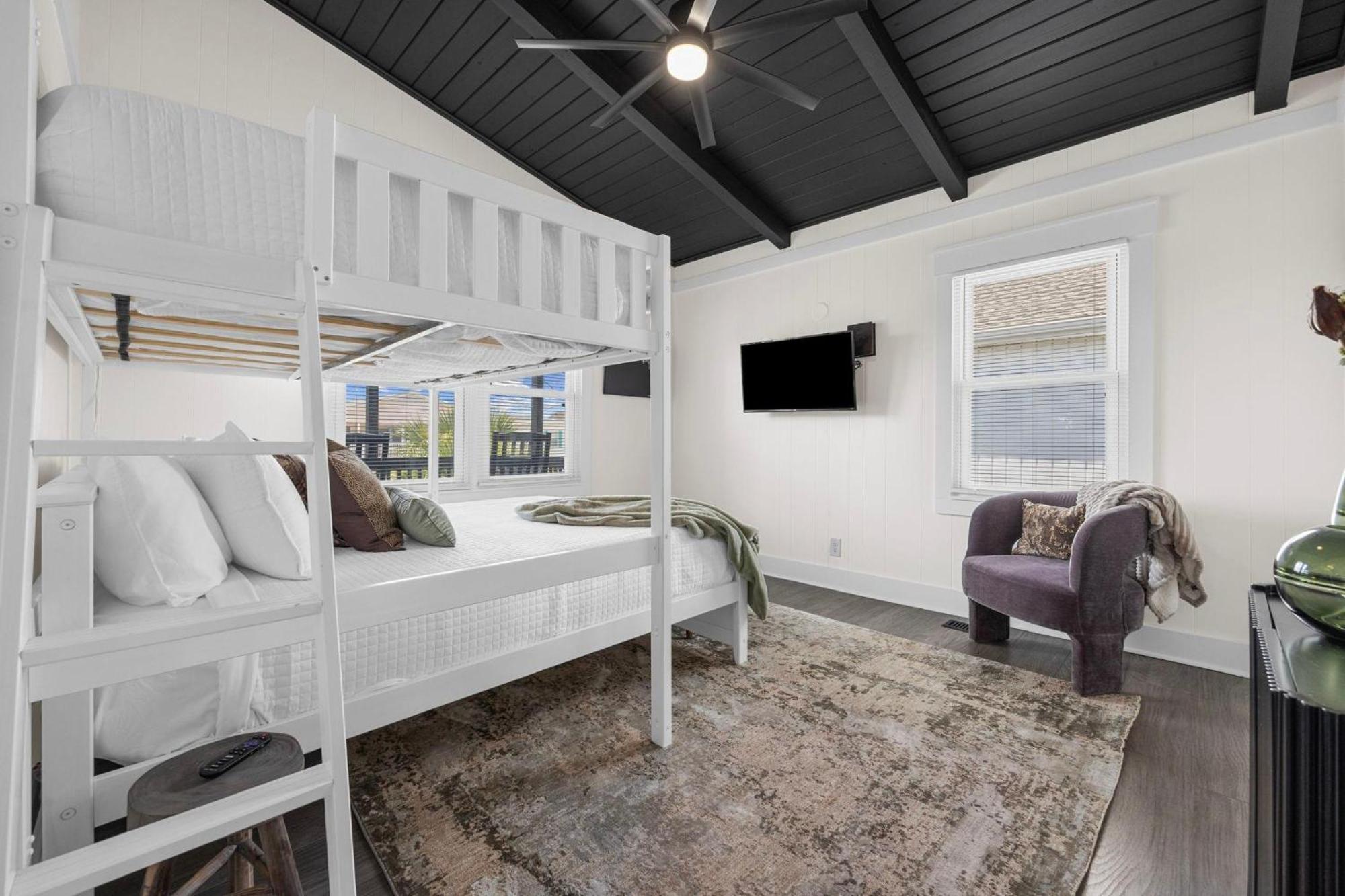 Holiday home By The Sea *
