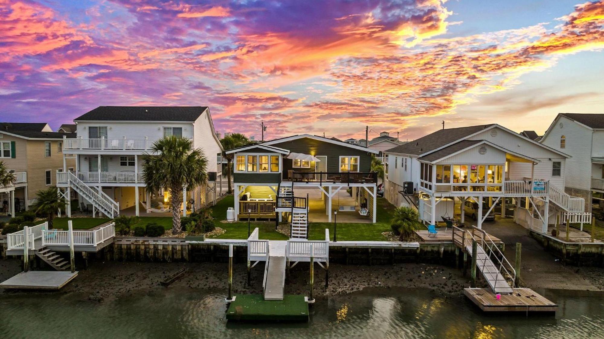 By The Sea Holiday home *