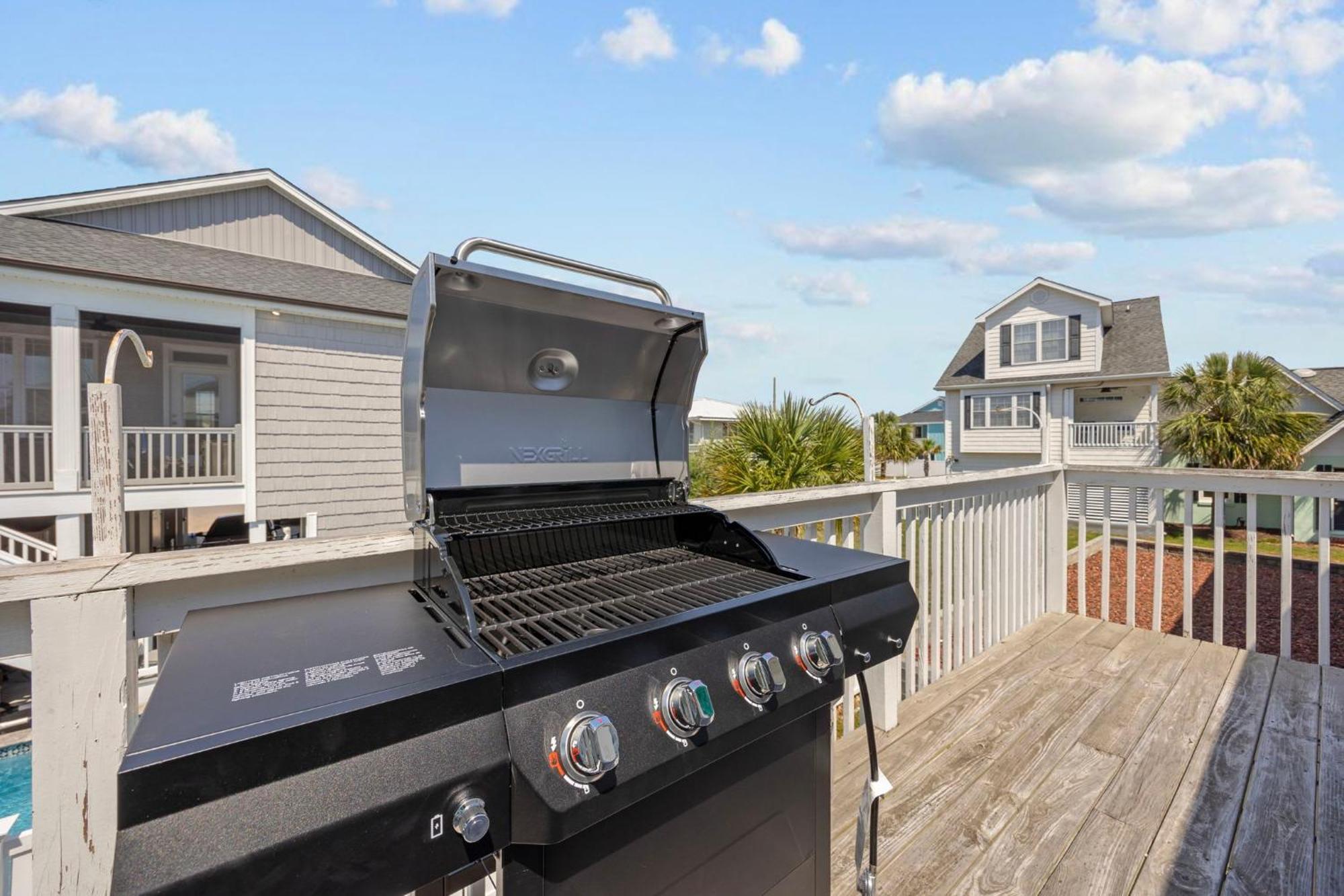 Grove Cove - 1 And Half Blocks From - Dog Friendly Holiday home *