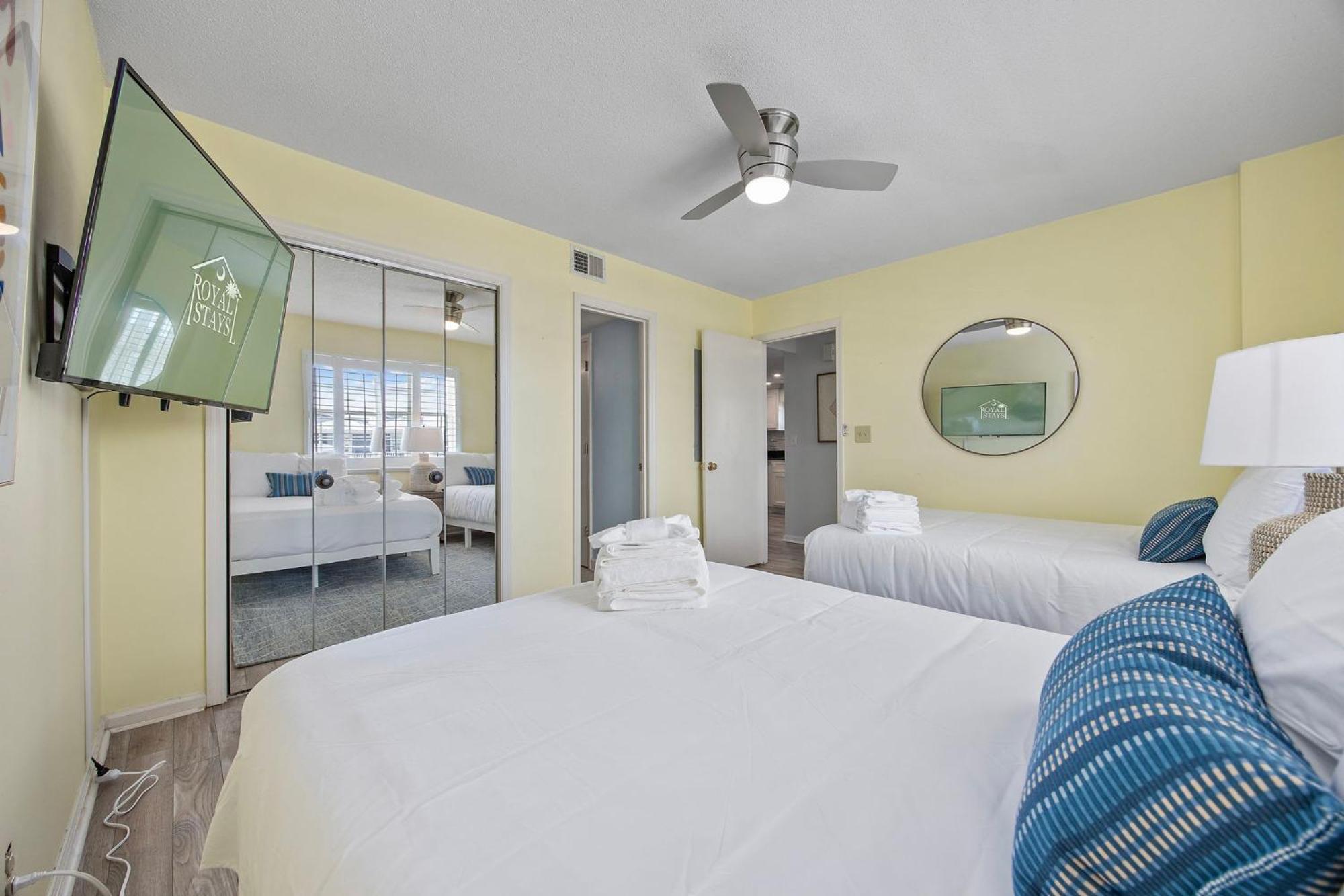 Grove Cove - 1 And Half Blocks From - Dog Friendly *