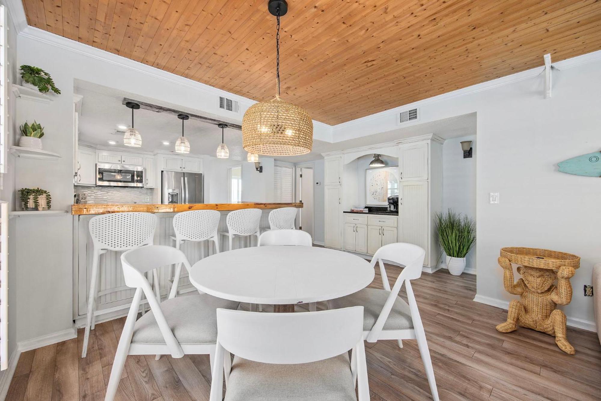 Grove Cove - 1 And Half Blocks From - Dog Friendly Myrtle Beach