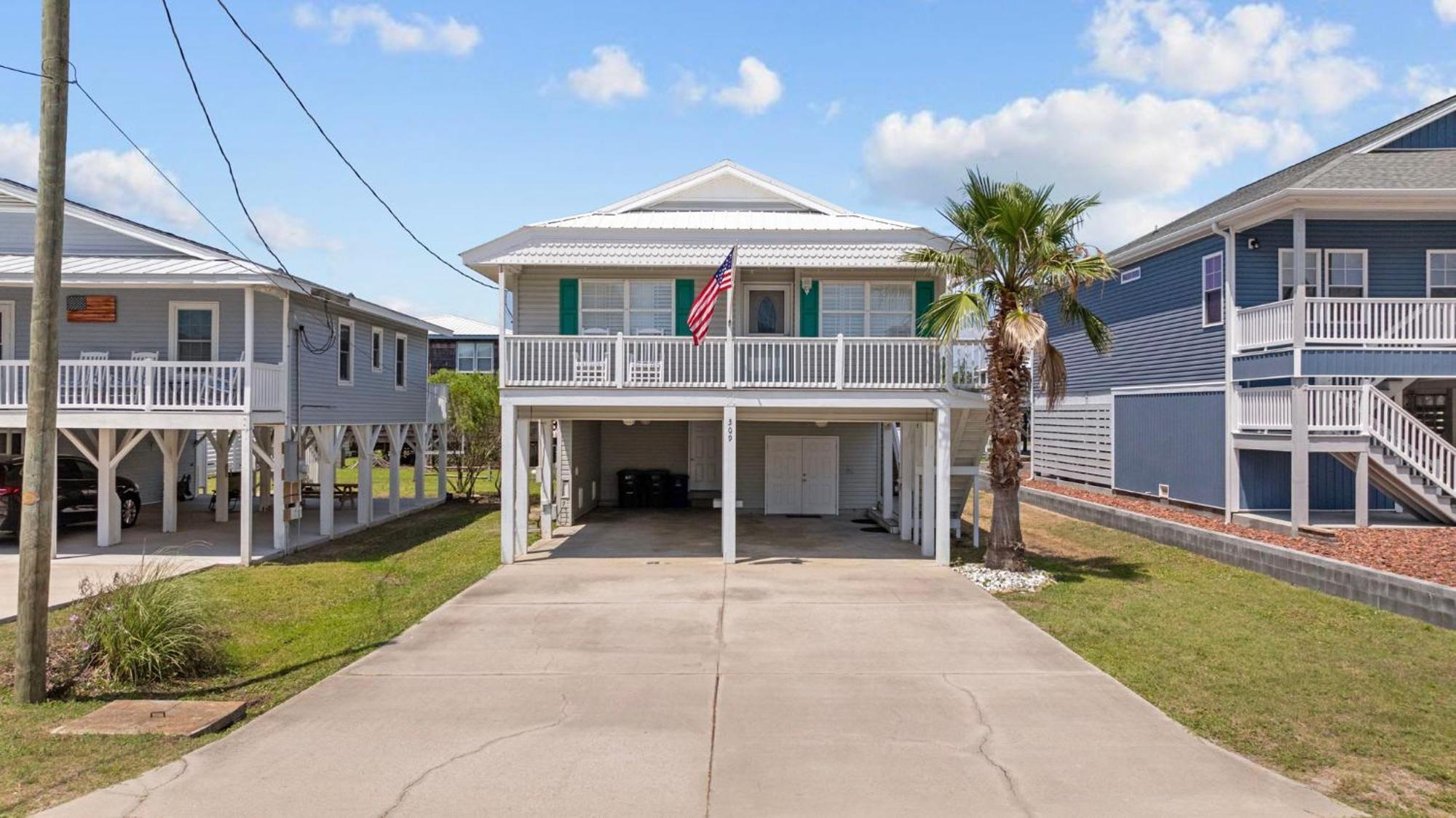 Grove Cove - 1 And Half Blocks From - Dog Friendly Holiday home