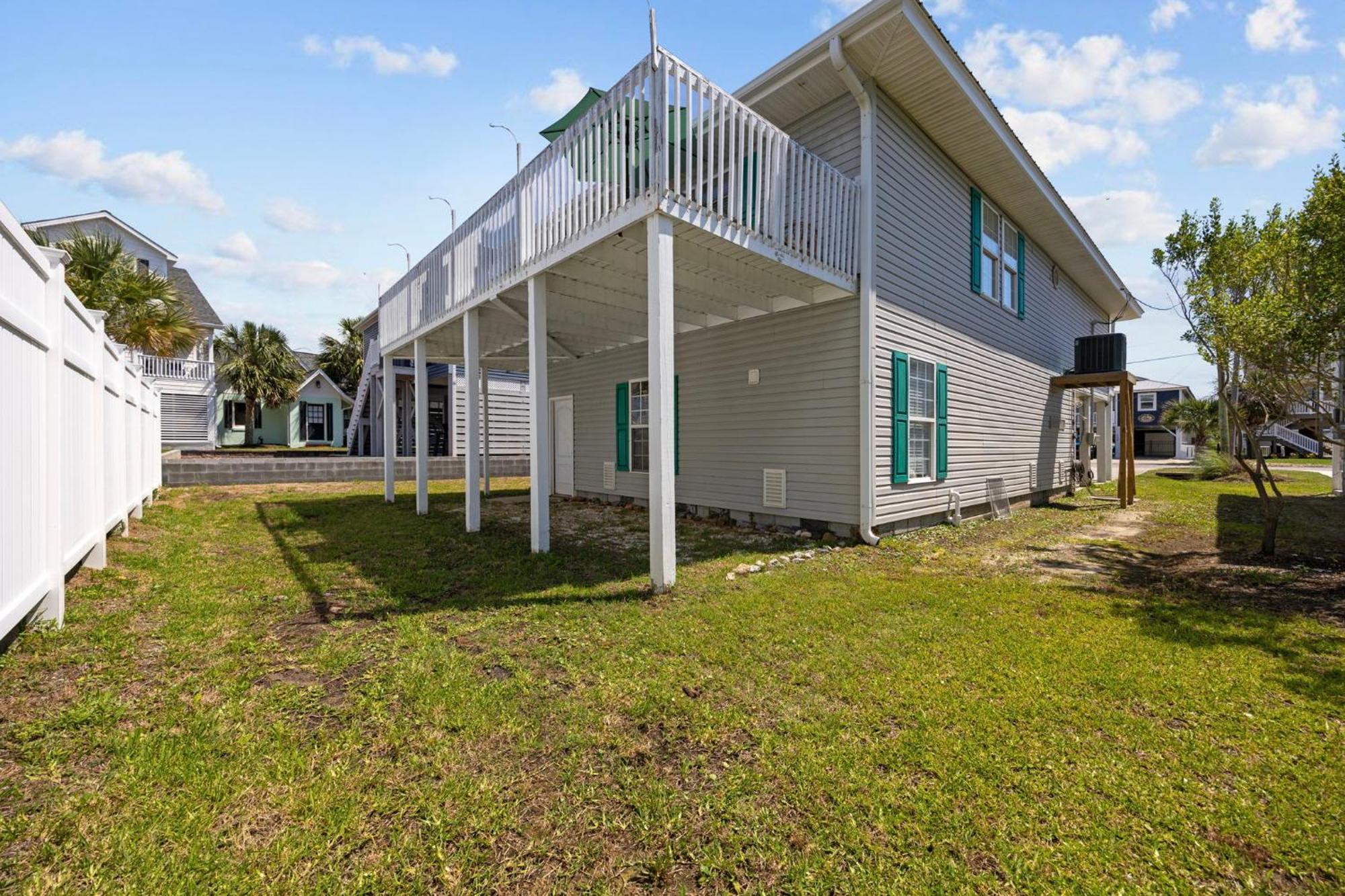Holiday home Grove Cove - 1 And Half Blocks From - Dog Friendly Myrtle Beach