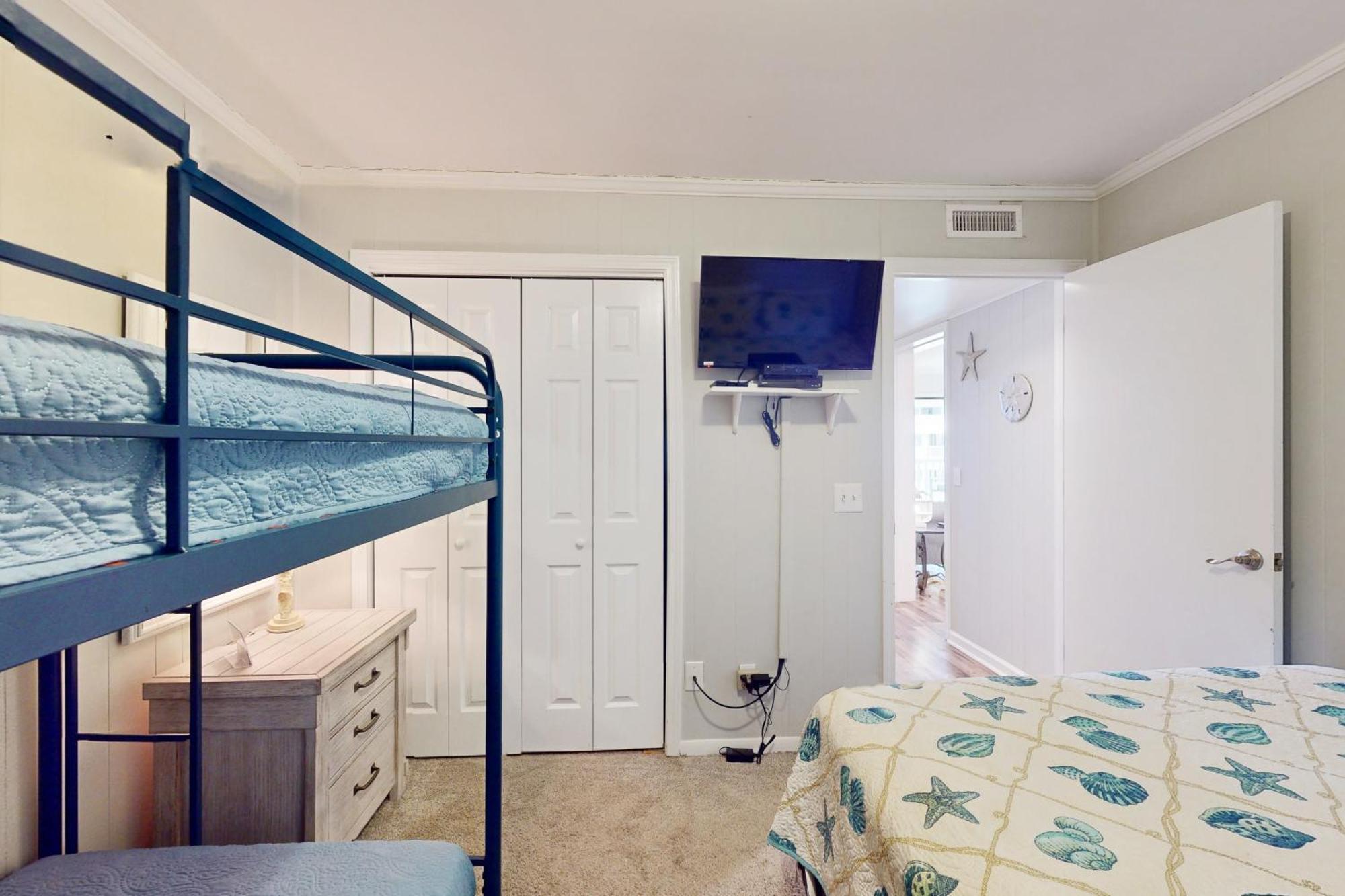 Apartment Place At The & Slice Of Heaven