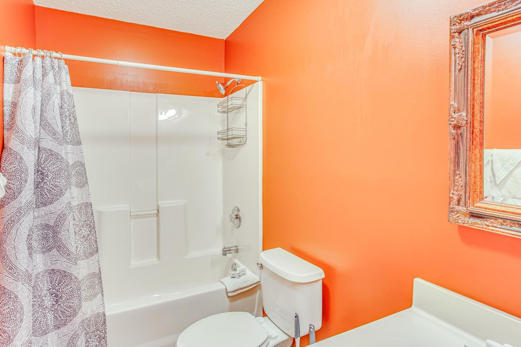 Sunny Surfside Escape Less Than Half-mi To Ocean! Holiday home Myrtle Beach