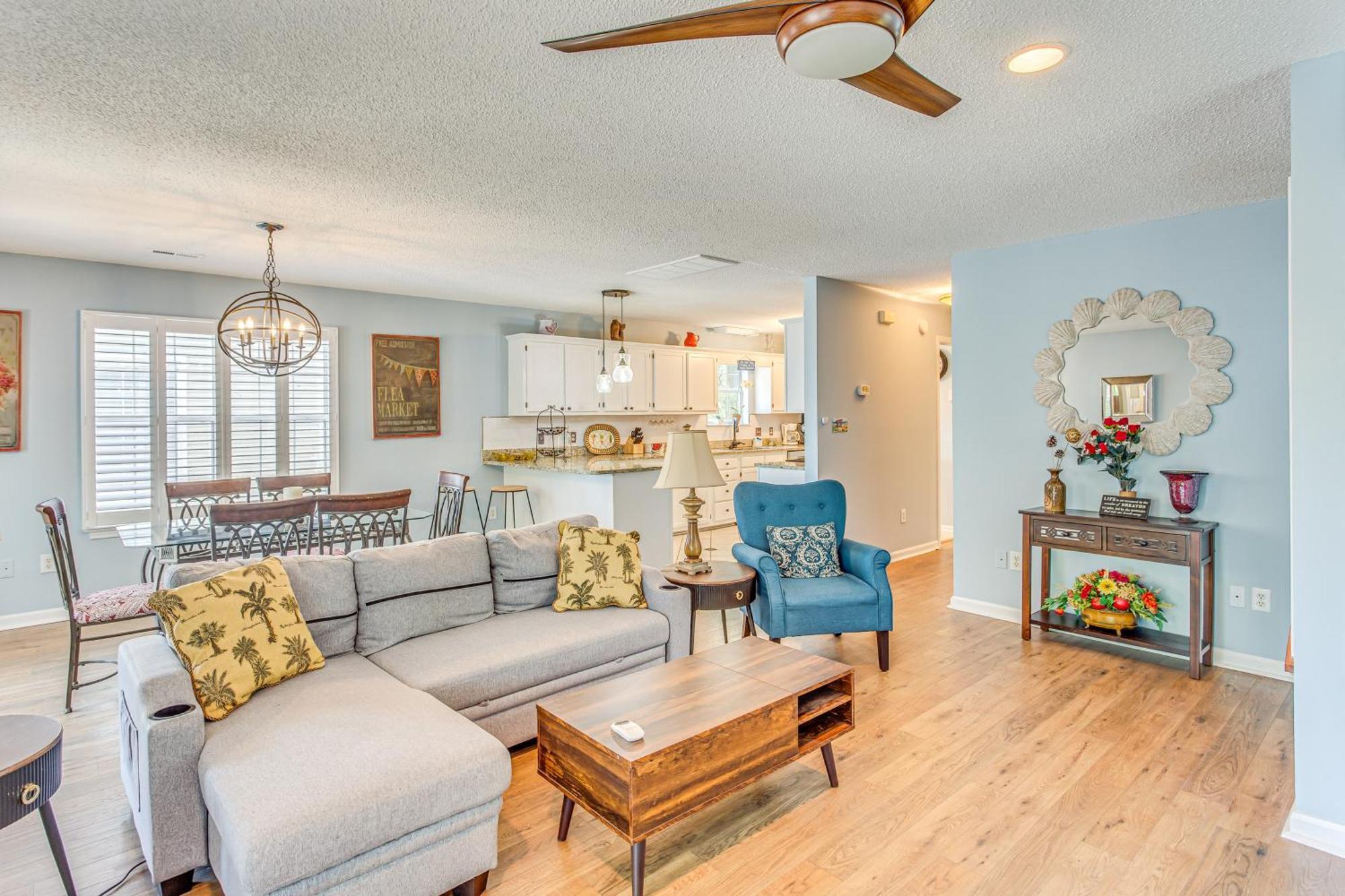 Sunny Surfside Escape Less Than Half-mi To Ocean! Holiday home Myrtle Beach