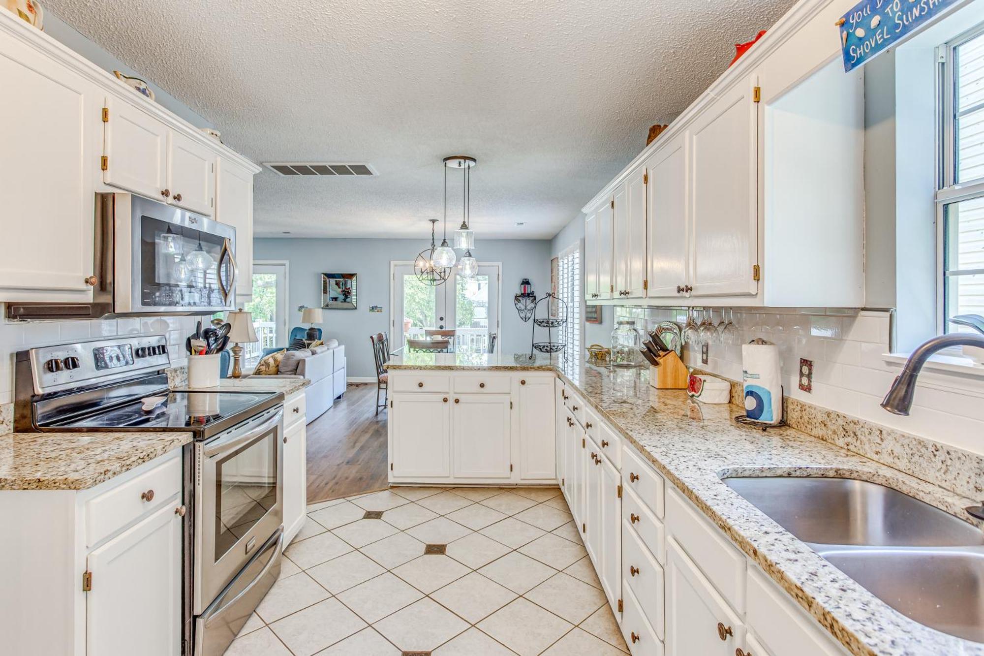 Holiday home Sunny Surfside Escape Less Than Half-mi To Ocean! *