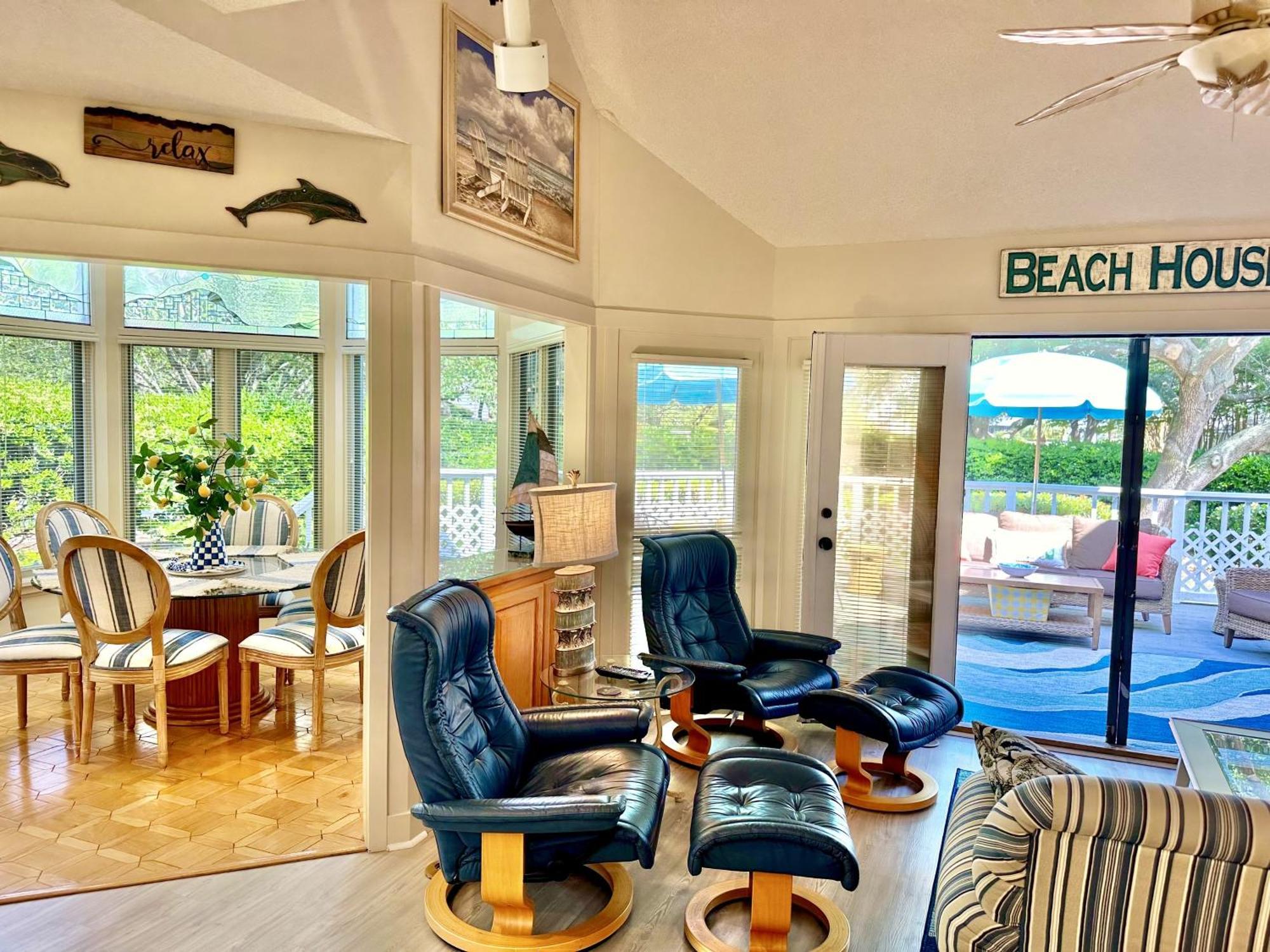 Sun-filled With Access To Amenities, 3agt
