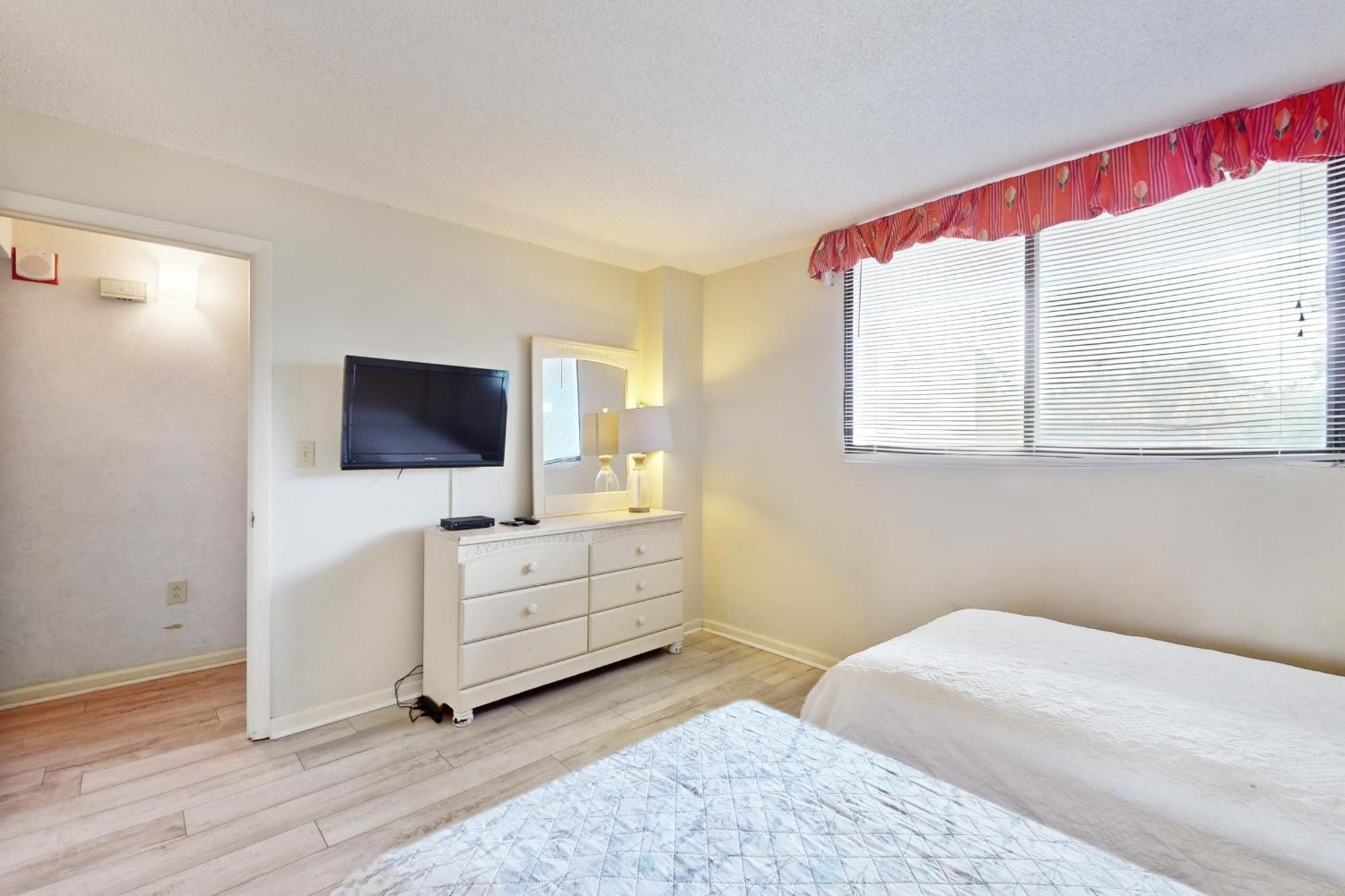 Sea Mark Tower * Myrtle Beach