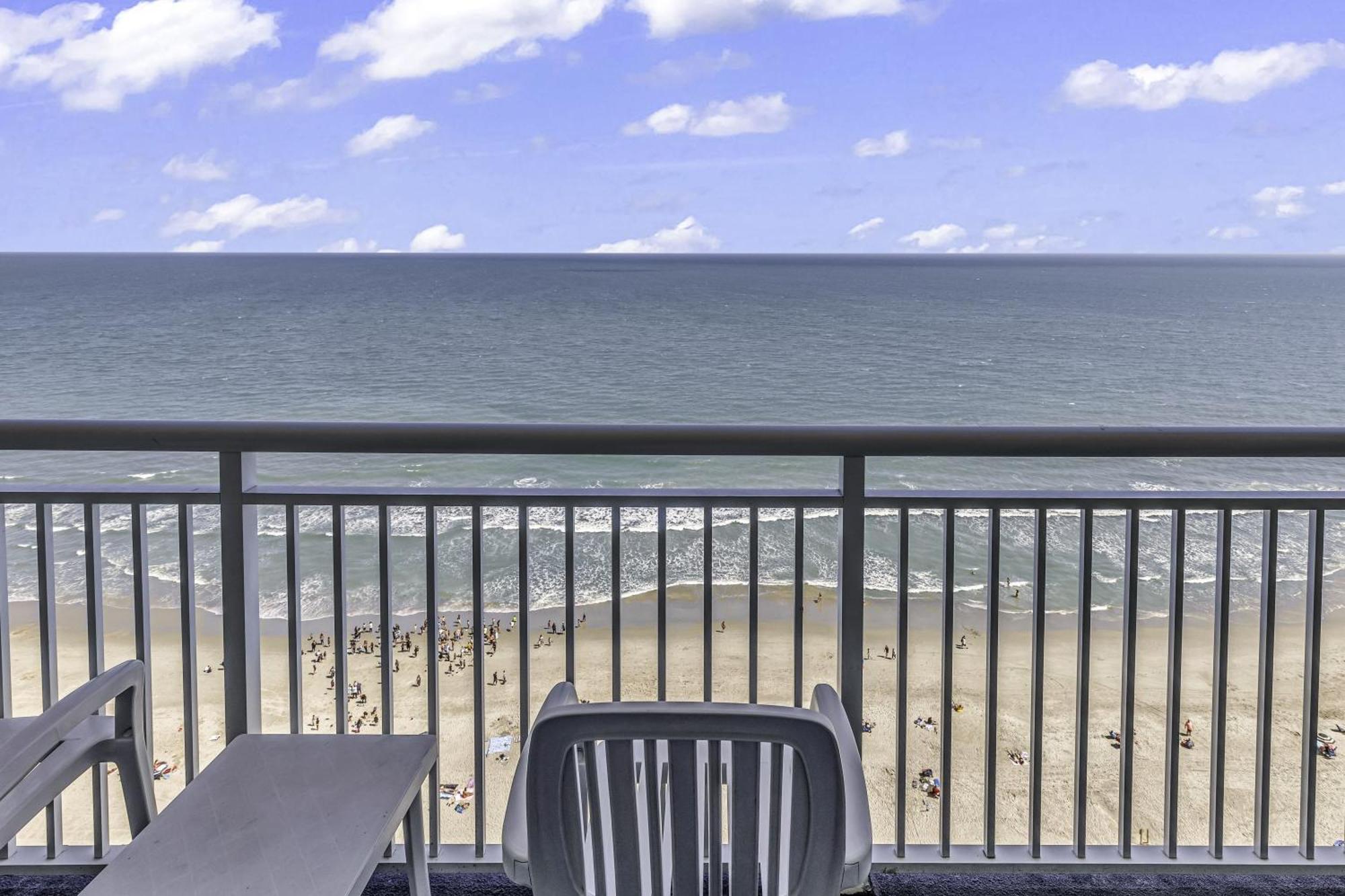Carolinian Apartment Myrtle Beach
