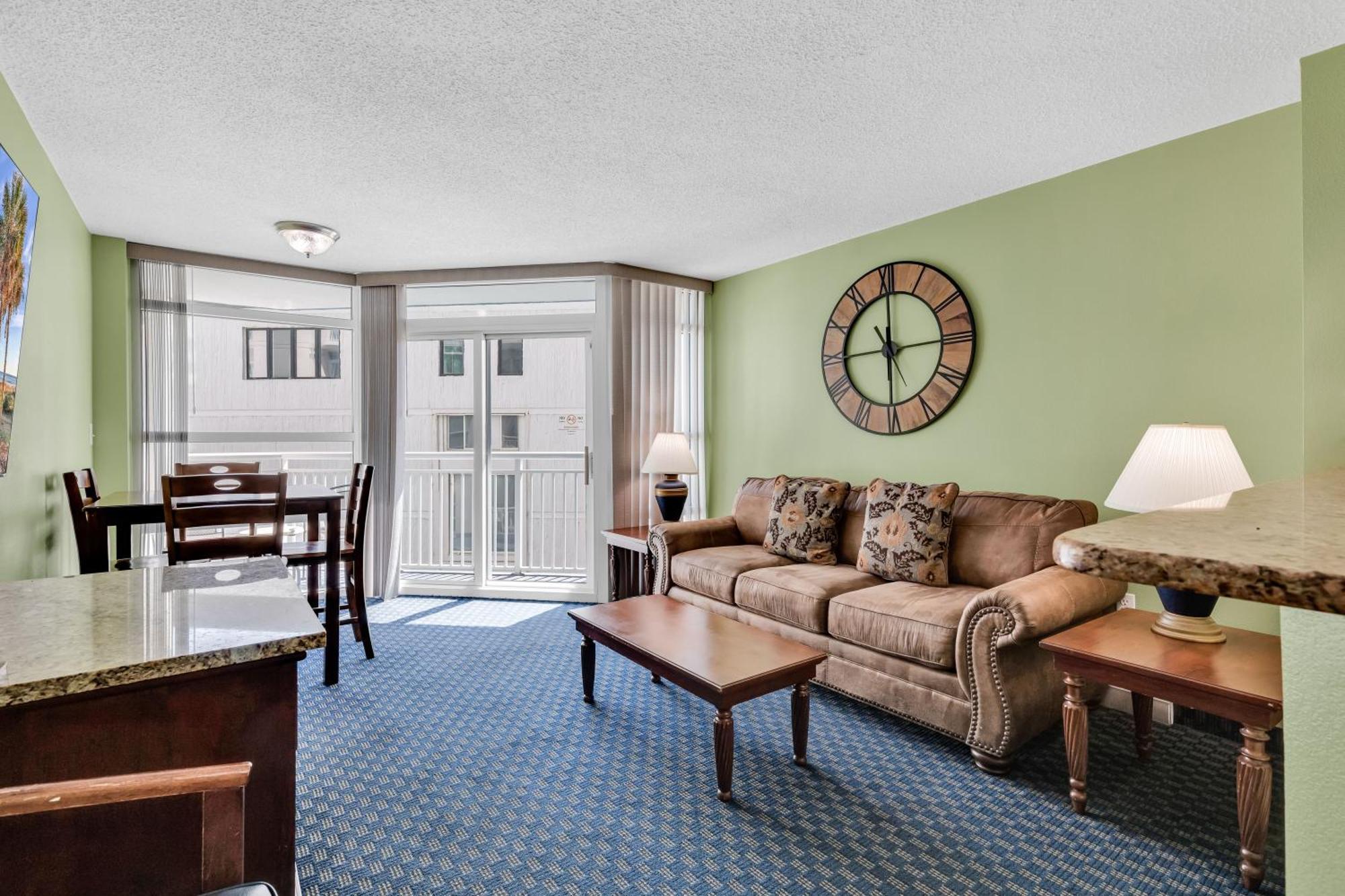 Carolinian Apartment Myrtle Beach