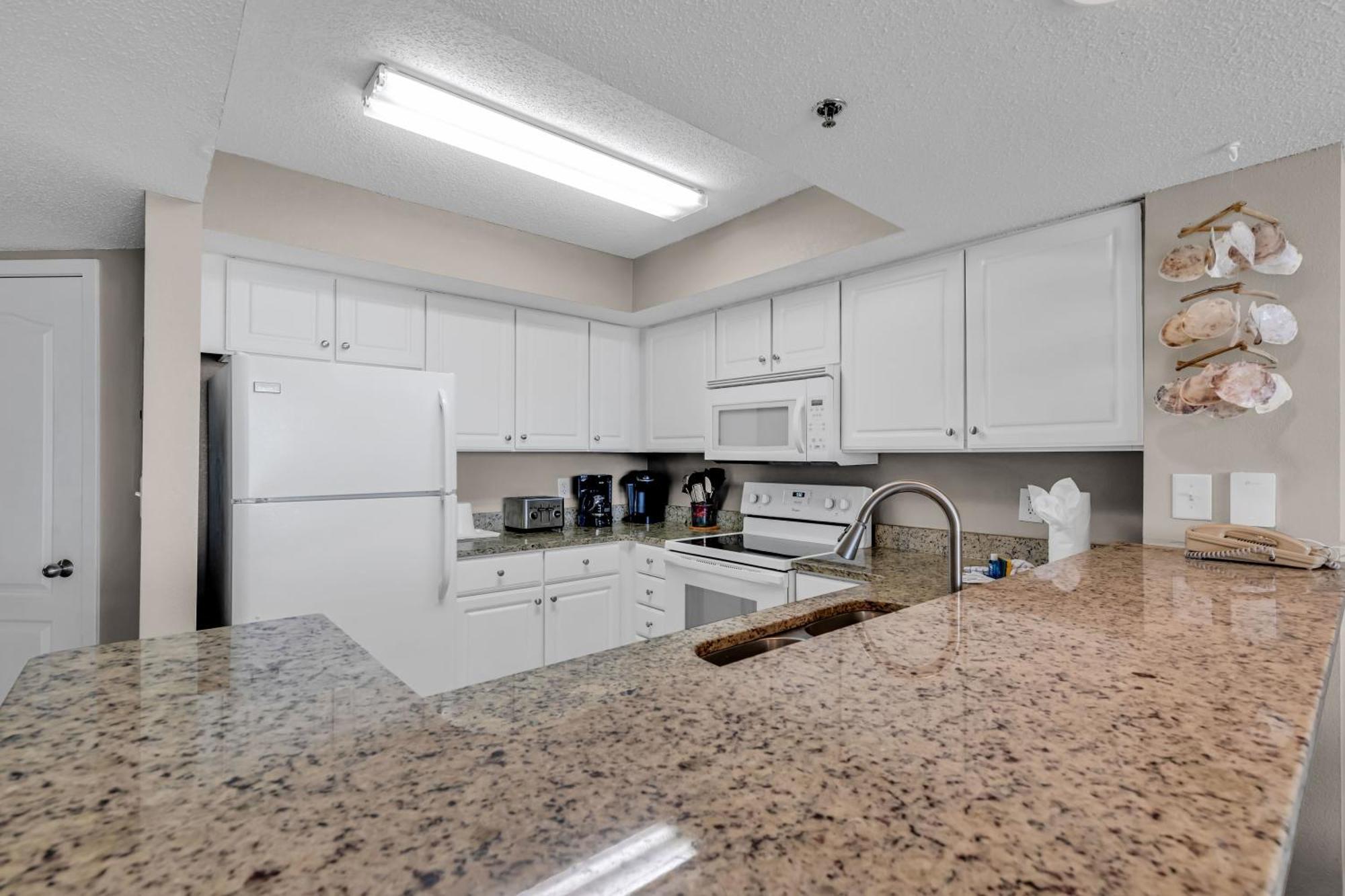 Carolinian Apartment *