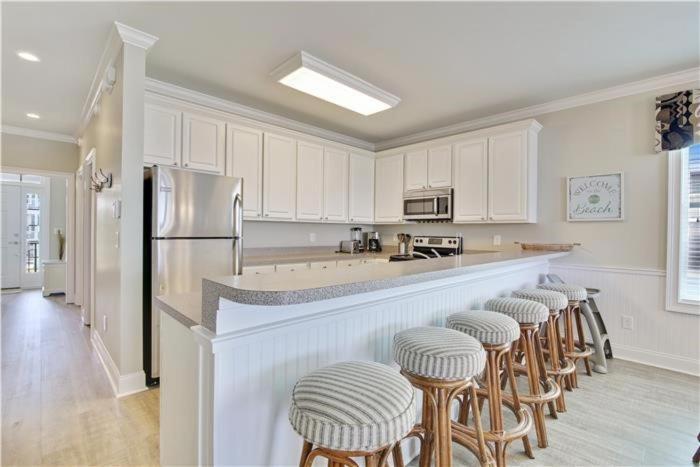 611a North Ocean Boulevard * Myrtle Beach