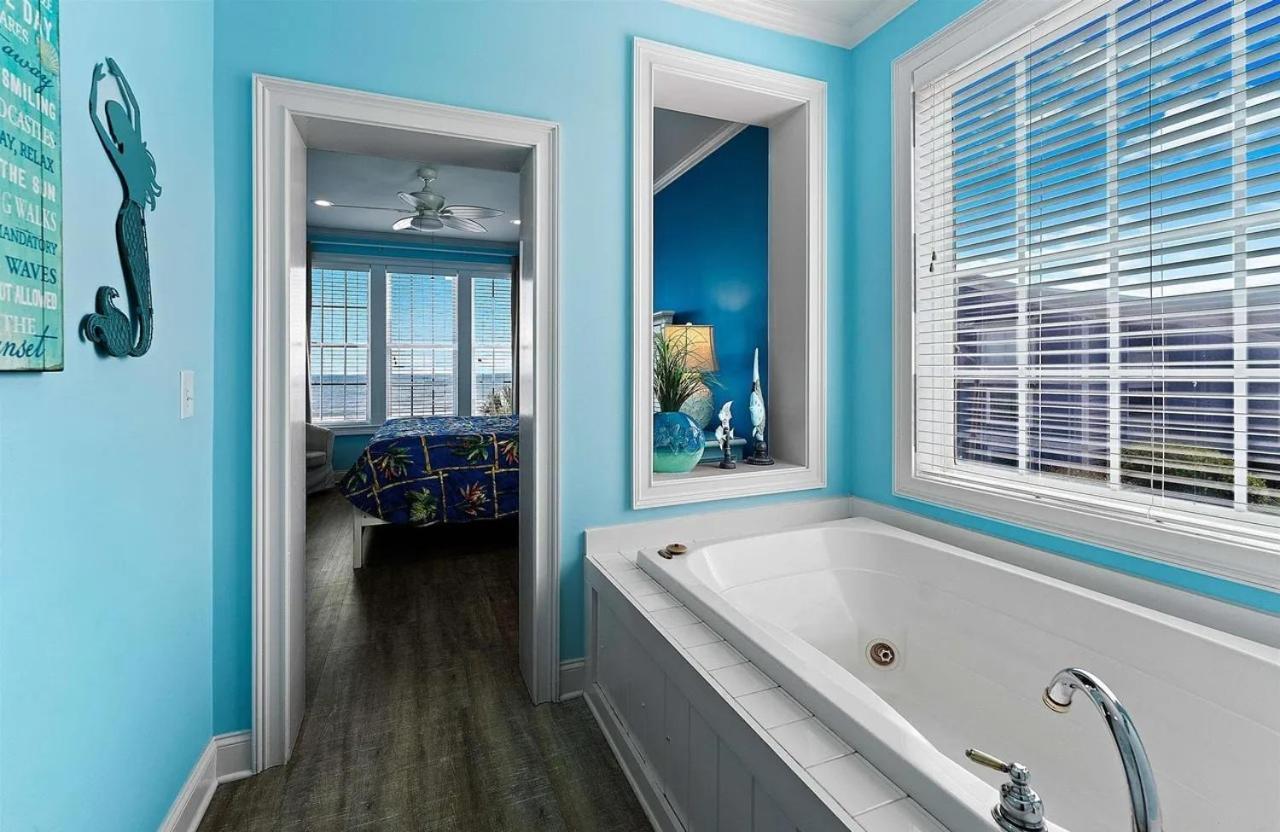 611a North Ocean Boulevard *