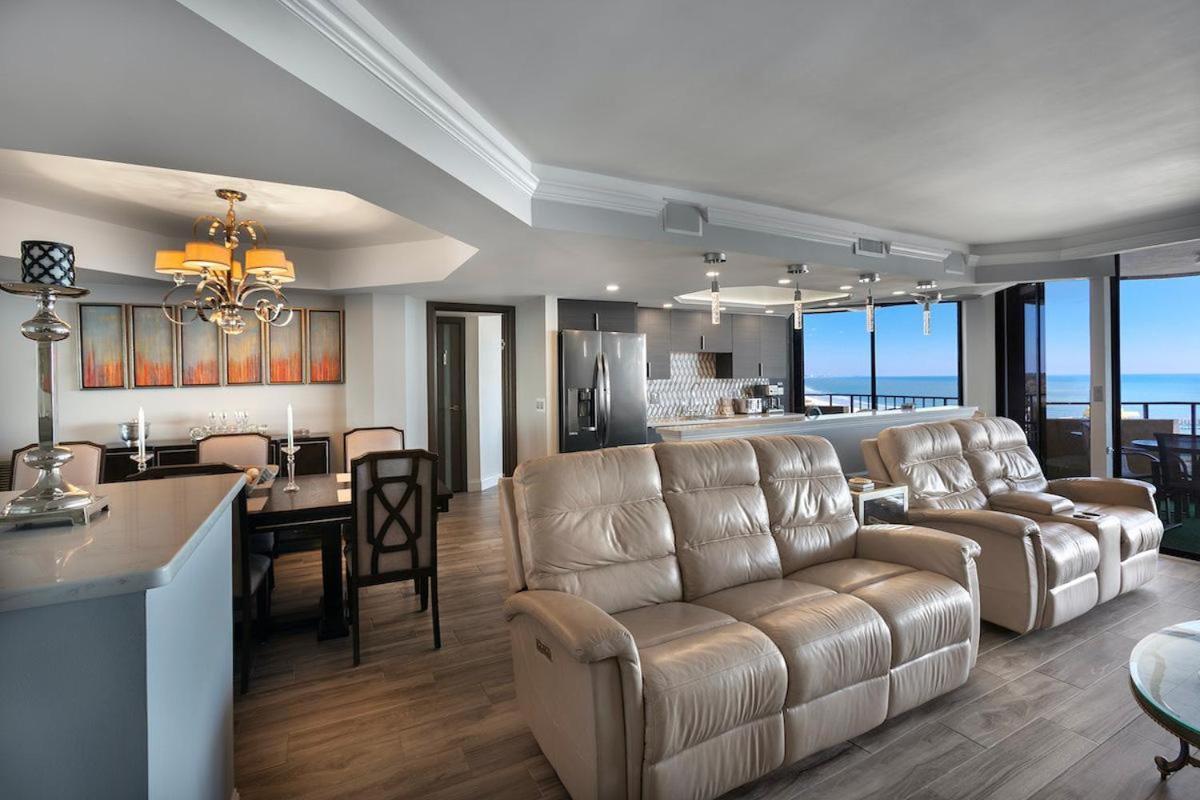 Holiday home Breathtaking 11th Floor View Oceanfront
