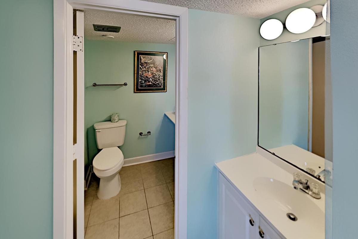 Dream Vacation: Oceanfront Tennis Courts Holiday home Myrtle Beach