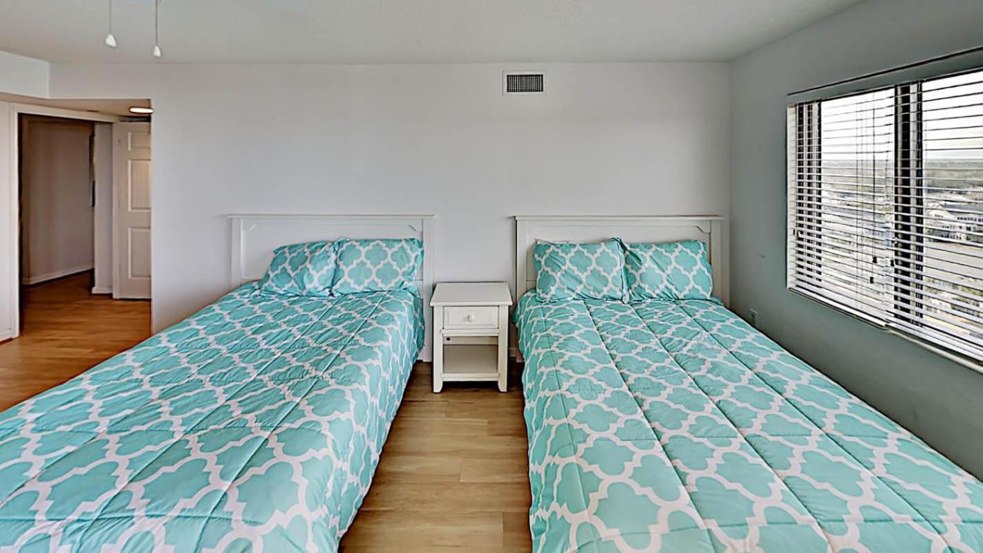 Sunny On 145 Acres With Trails & Indoor Pool Holiday home Myrtle Beach