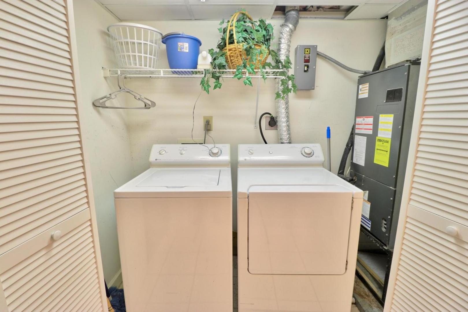 Ocean View Condo, Pool, Beach Access, Wifi Included, Monthly Winter Holiday home Myrtle Beach