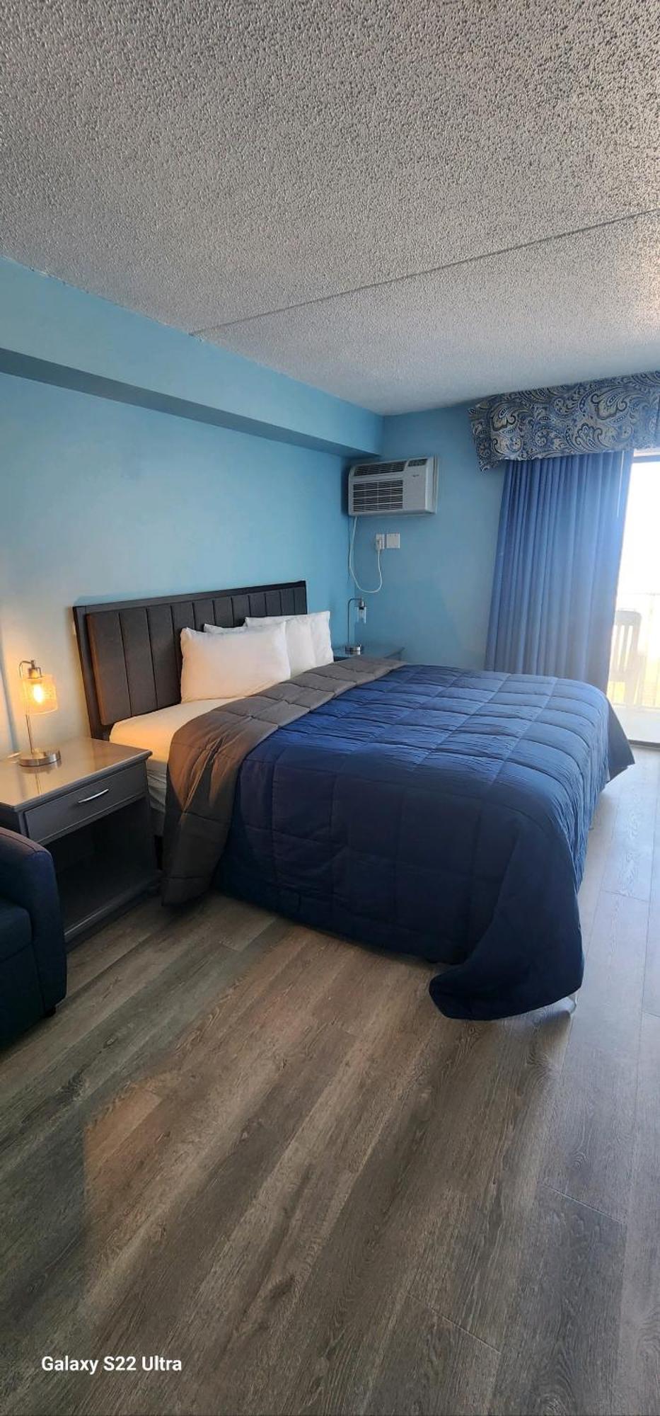Oceanfront Efficiency T204 Apartment *