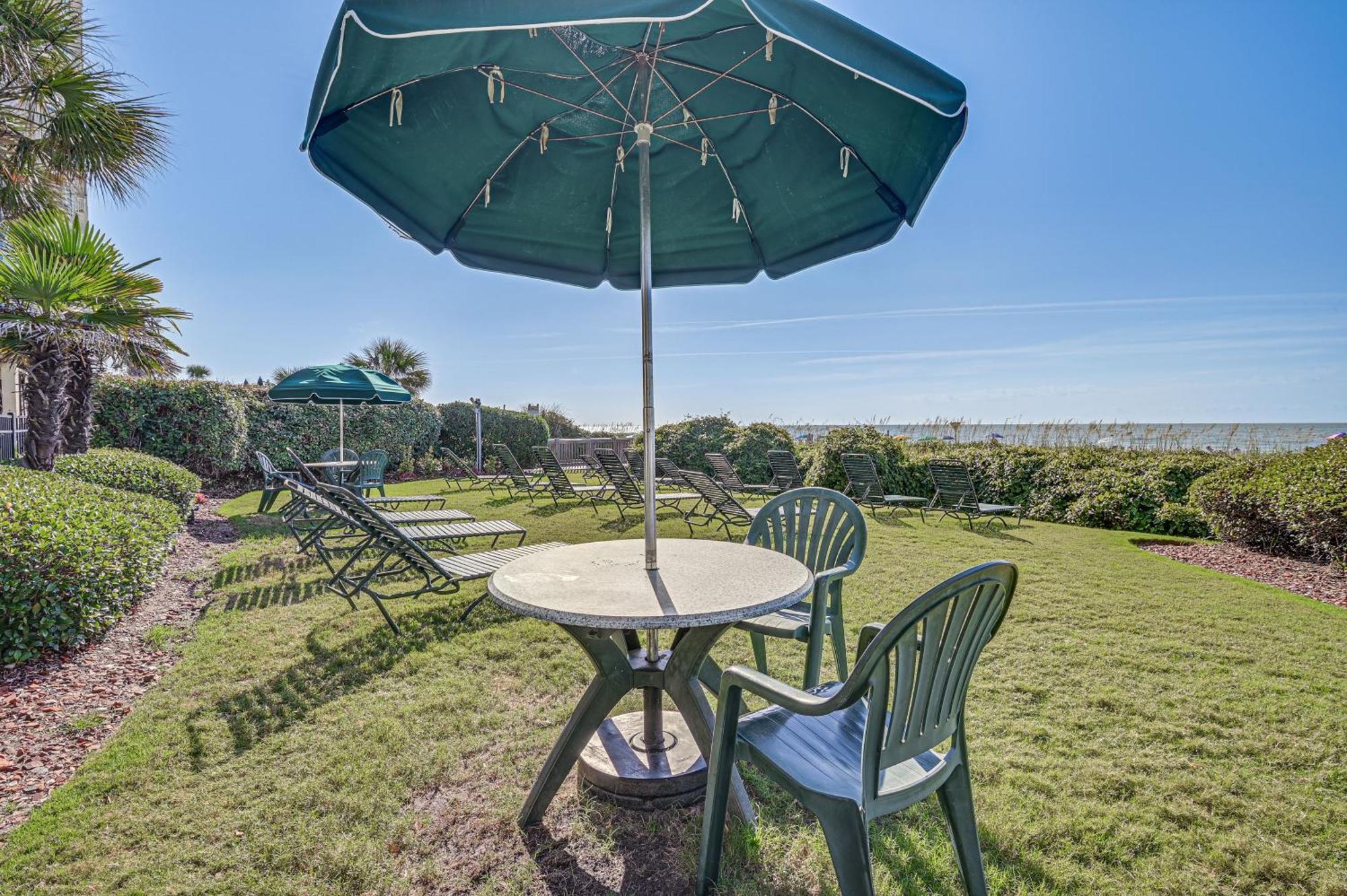 Oceanfront Resort-style In Myrtle Beach! Apartment *