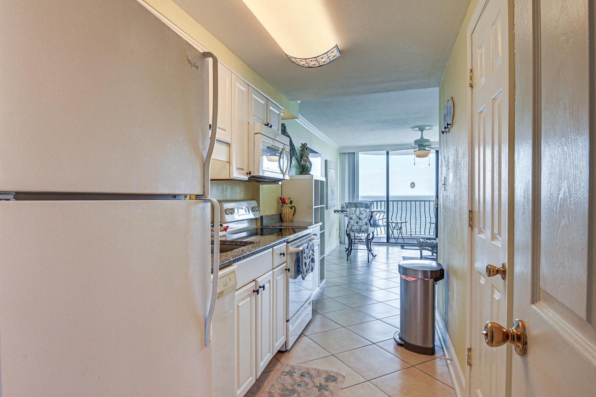 Oceanfront Resort-style In Myrtle Beach! Apartment