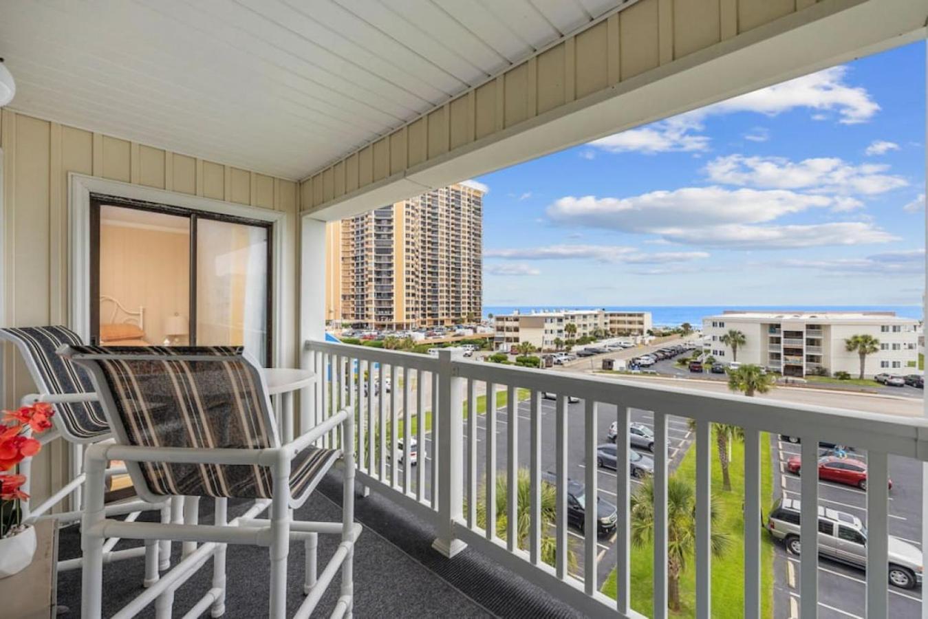 Blue Horizons Apartment *