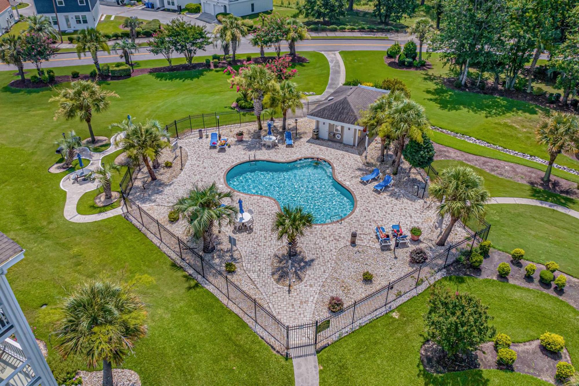 Apartment Impeccable Golf View- 4 Bds- Pools - Near Broadway Myrtle Beach