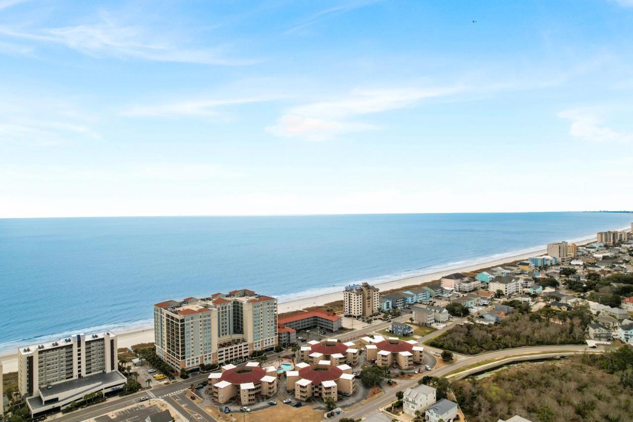 Apartment Pools - Near Main St - Steps Away - Waipani