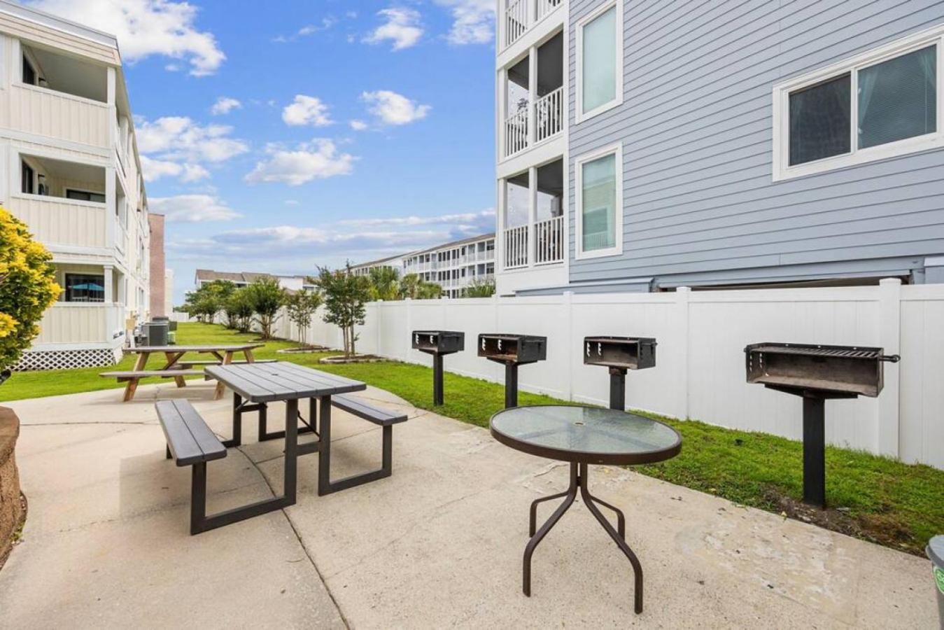 Blue Horizons Apartment
