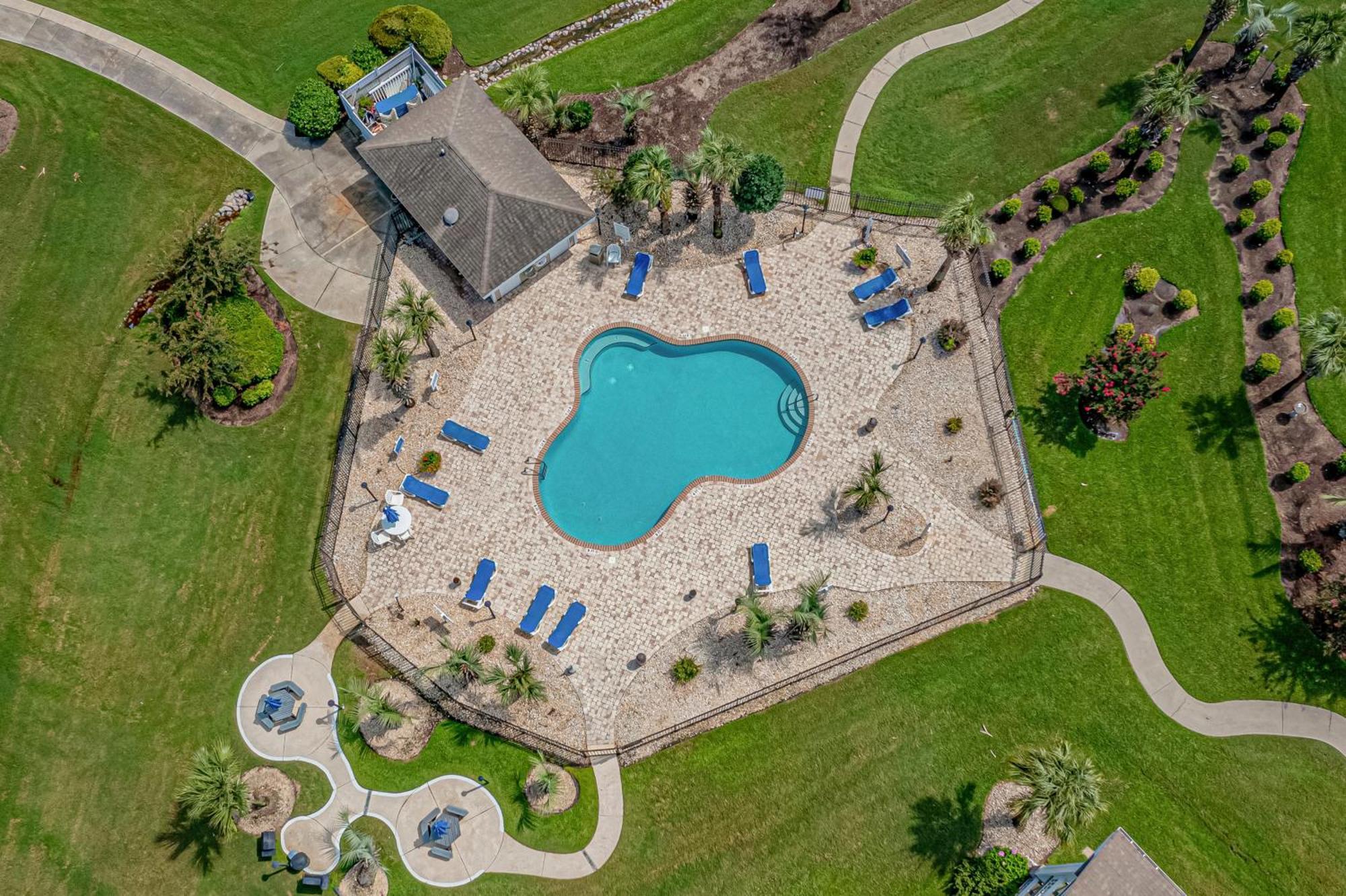 Impeccable Golf View- 4 Bds- Pools - Near Broadway Myrtle Beach
