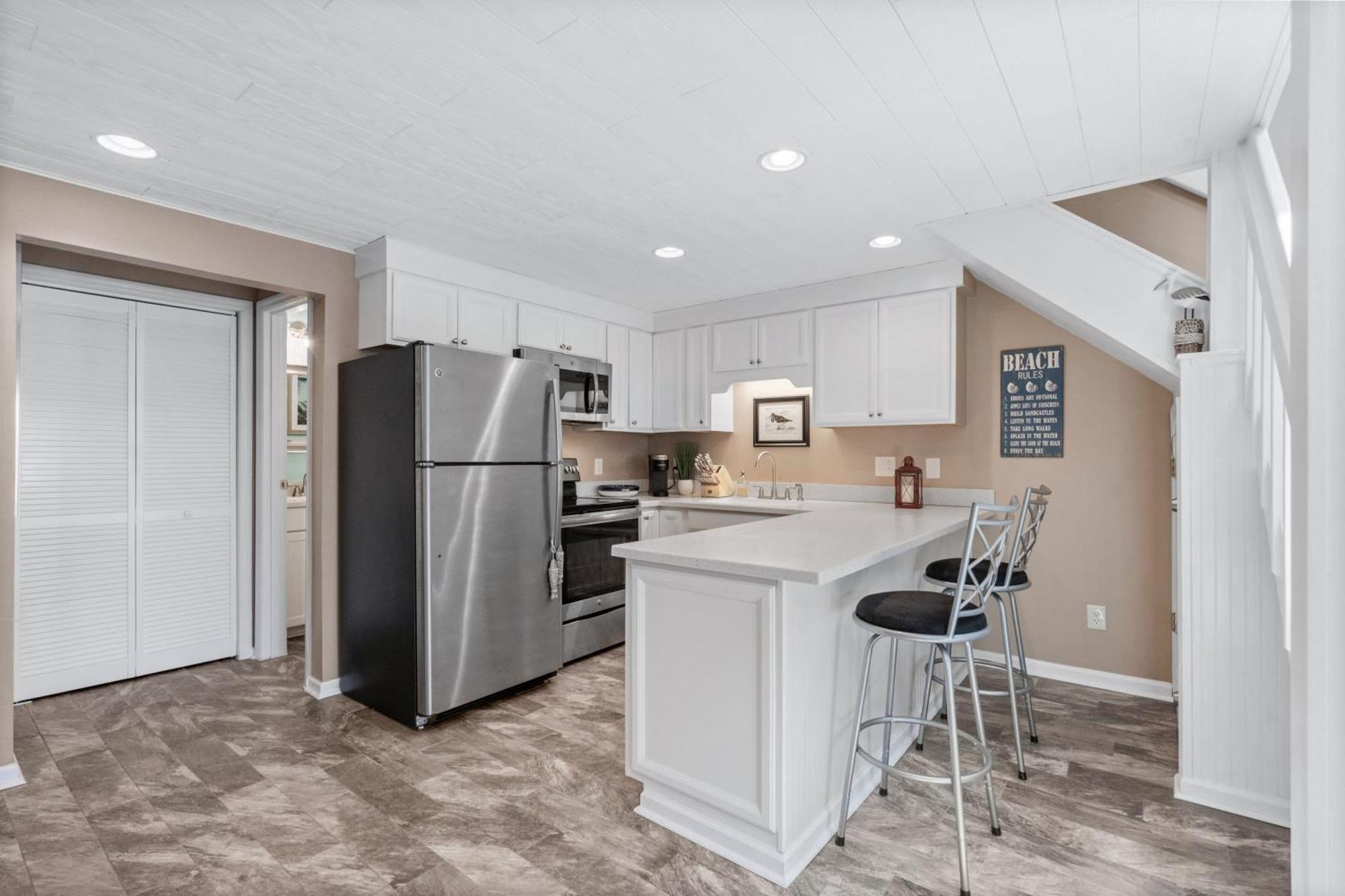 Pool View With Updated Elegant Luxury * Myrtle Beach