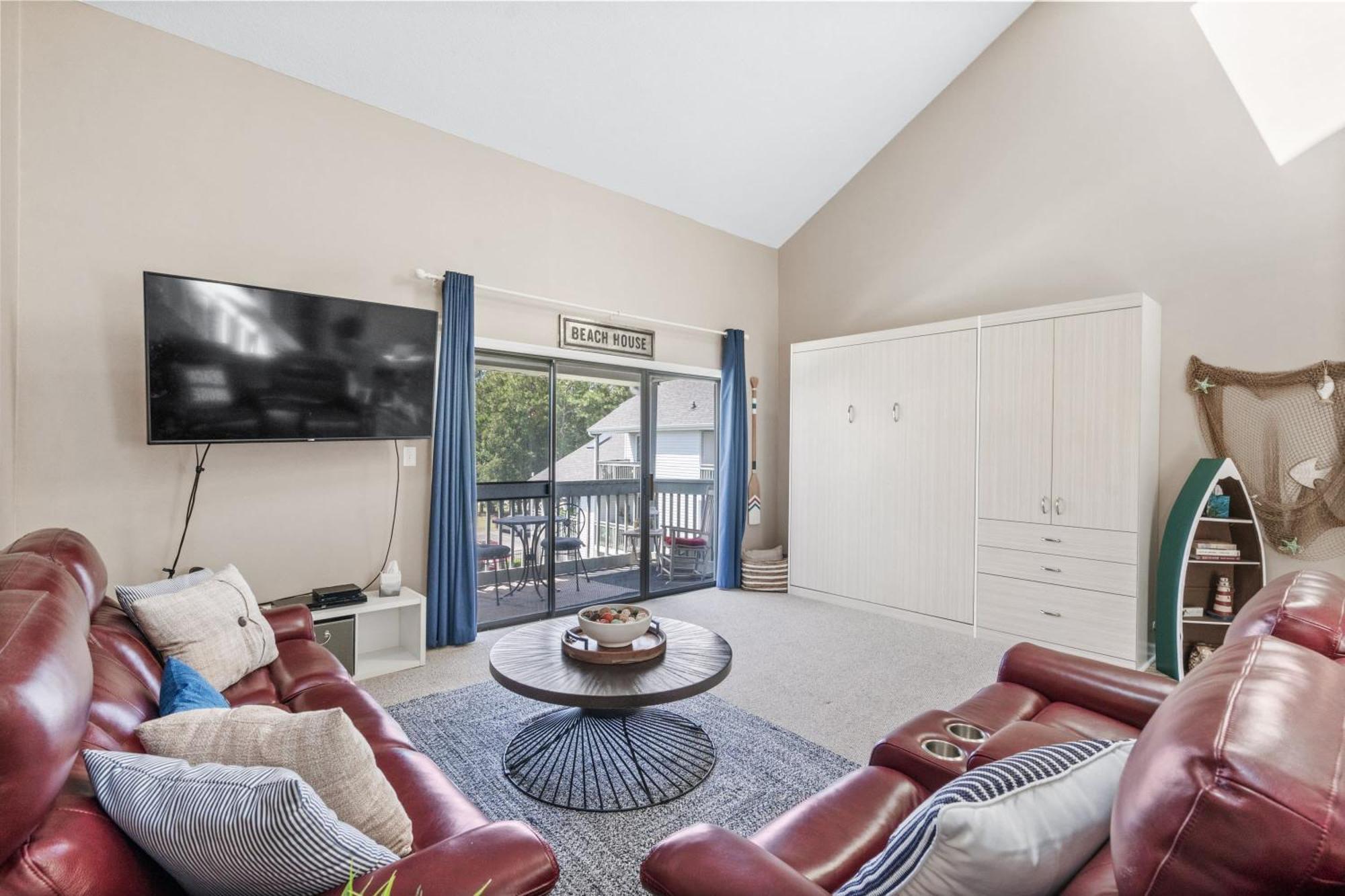 Pool View With Updated Elegant Luxury * Myrtle Beach