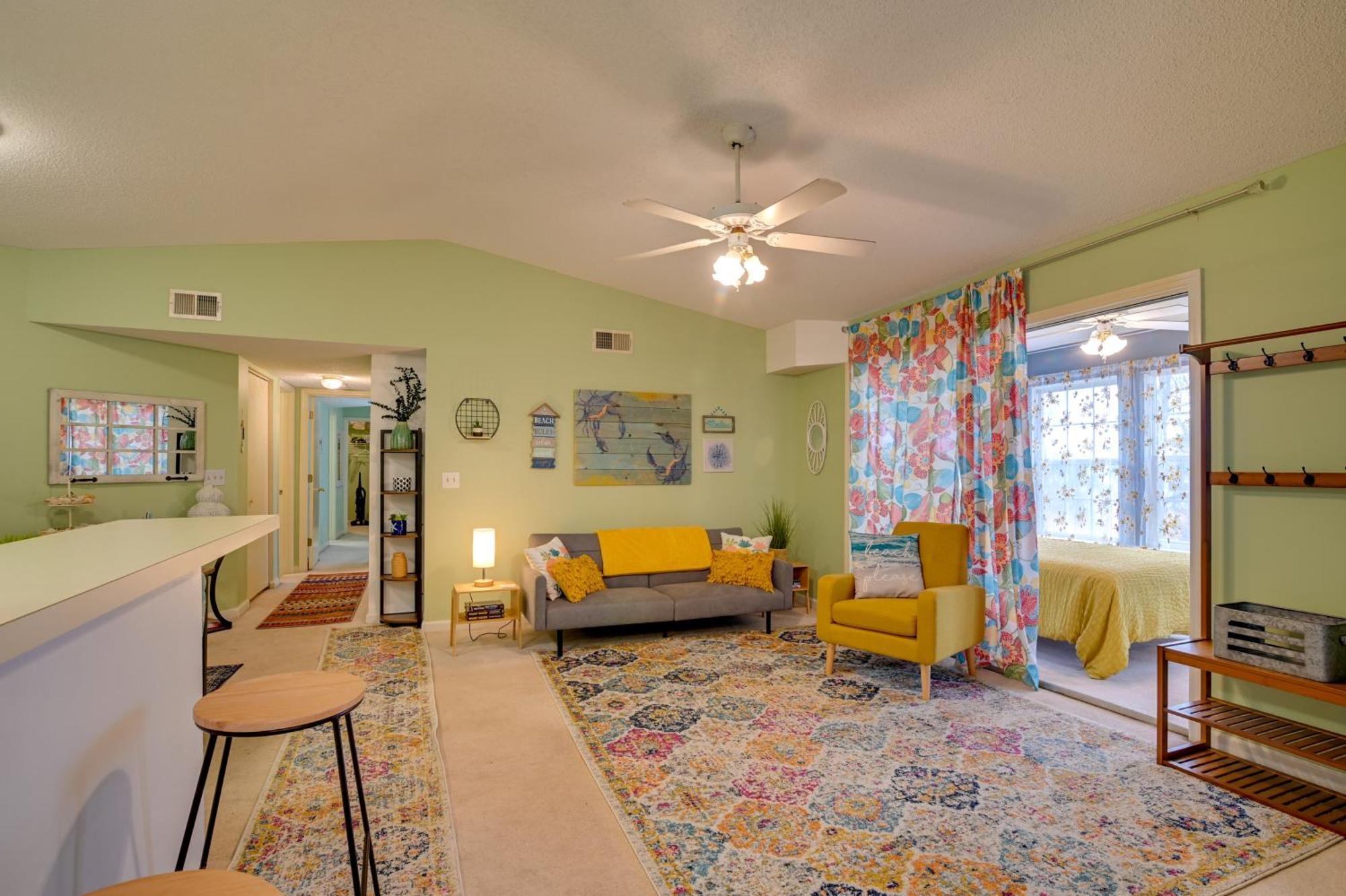 Apartment Myrtle 2 Mi To Surfside Beach!