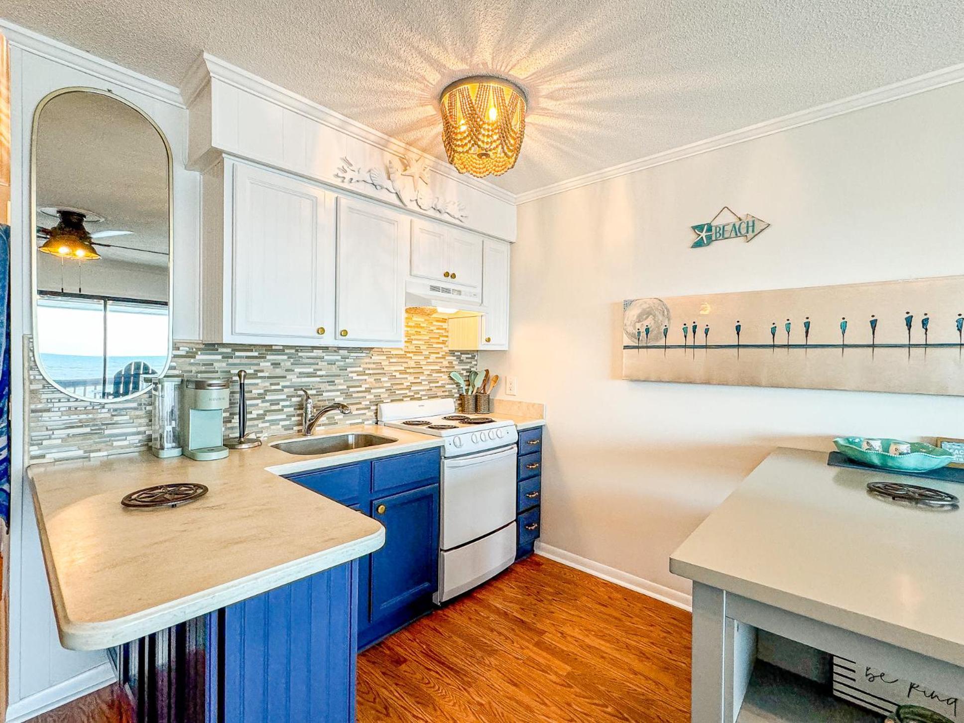 The Blue Pearl Oceanfront Modern At Sea W Pool Holiday home Myrtle Beach
