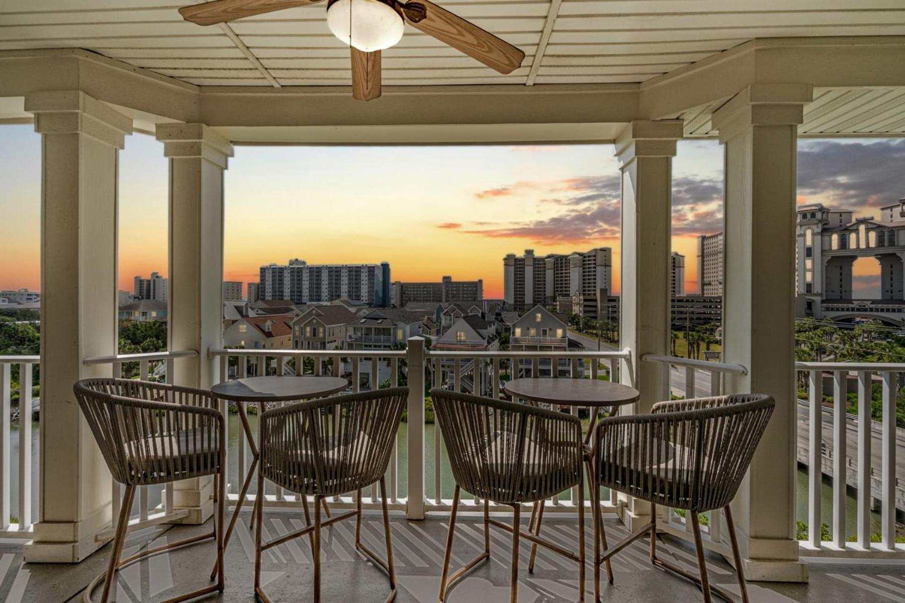 Ocean Marsh Relaxing Waterfront Loft Unit 403 Holiday home *