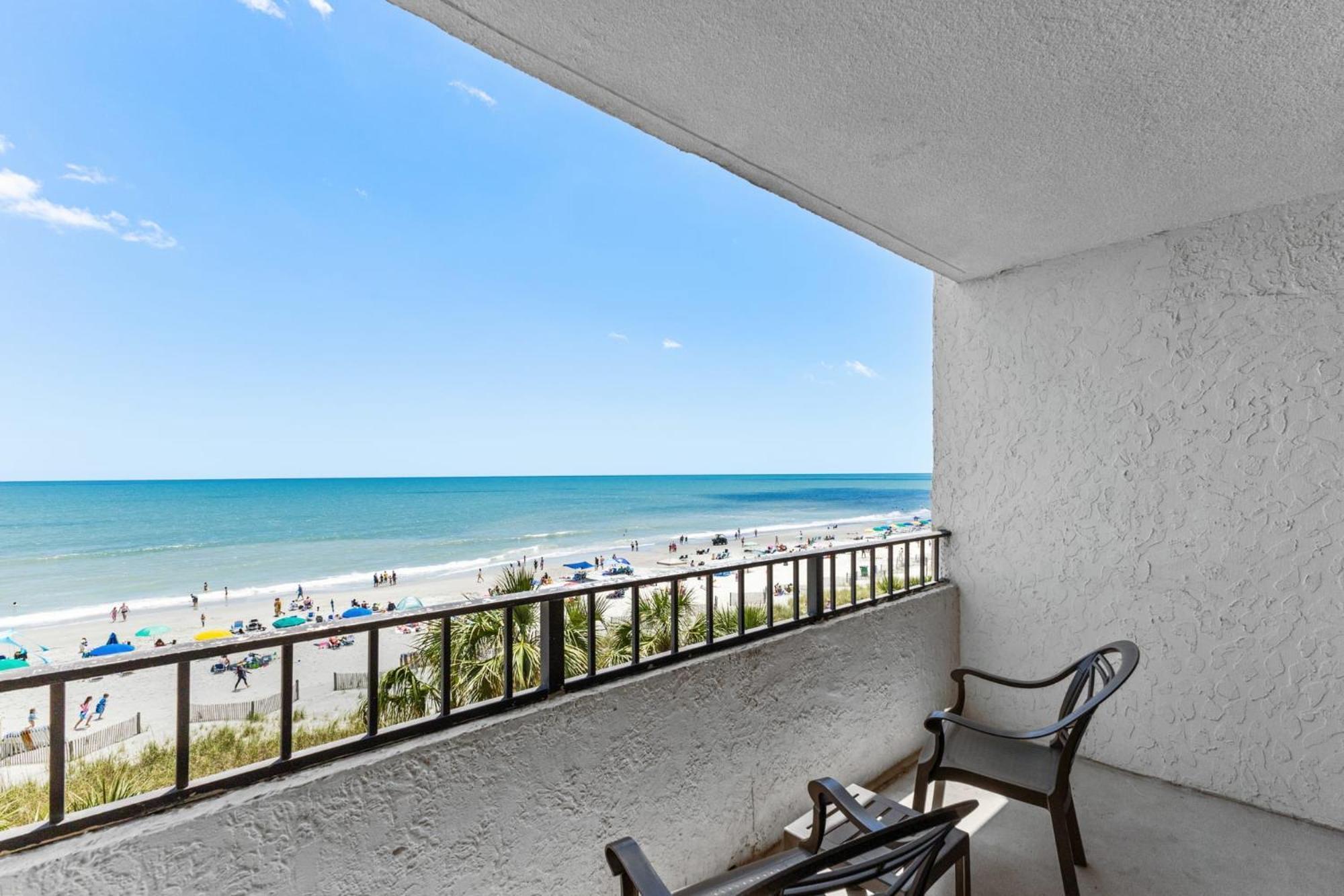Ocean Reef Oceanfront Unit 408 Holiday home *