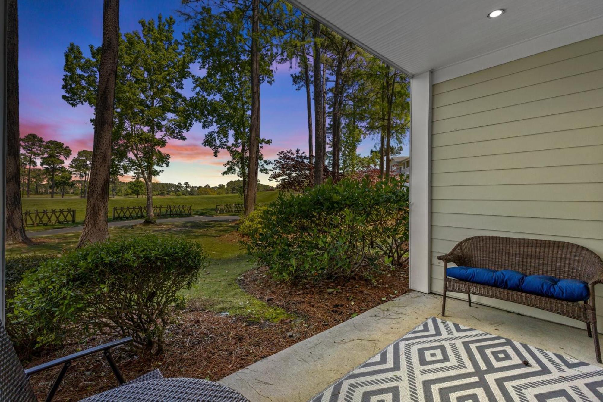 World Tour Golf Course-front Unit 103 Holiday home