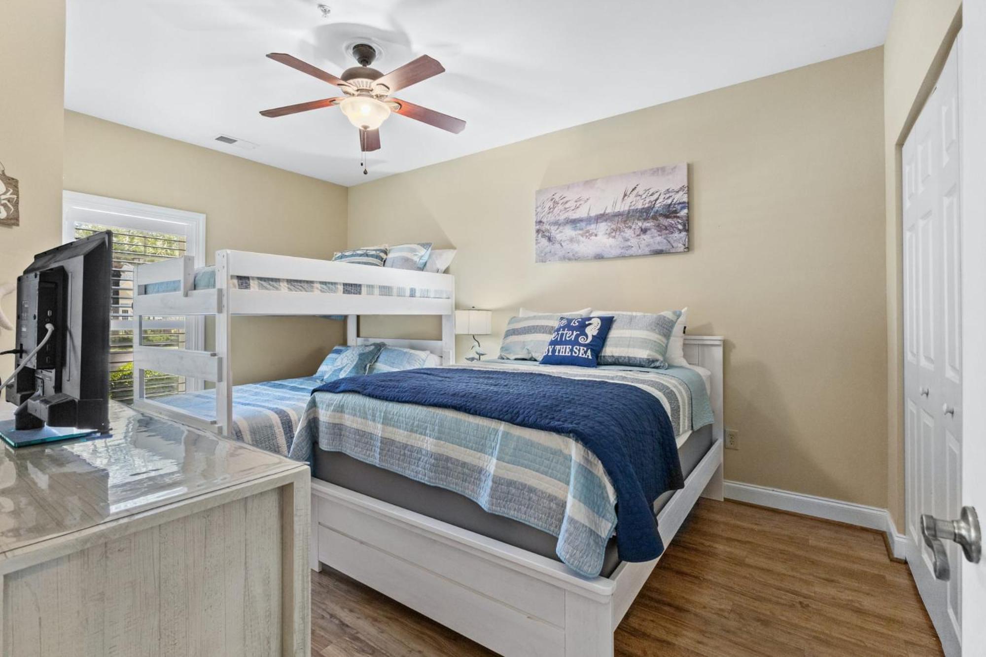 World Tour Golf Course-front Unit 103 Holiday home