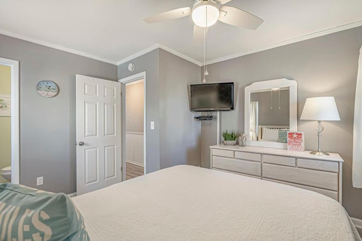 Pelican's Watch Cozy Oceanfront Unit 304 Myrtle Beach