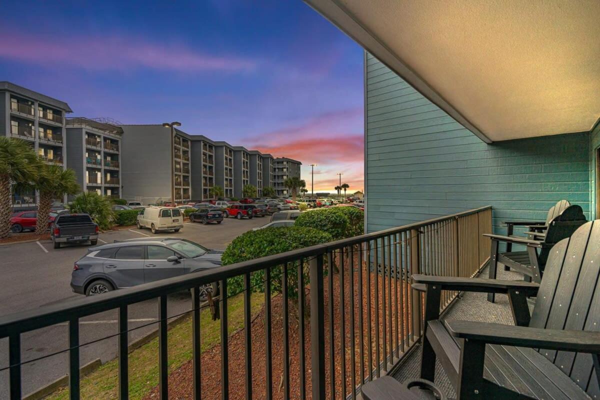 Myrtle Oceanfront Unit B129 Holiday home Myrtle Beach
