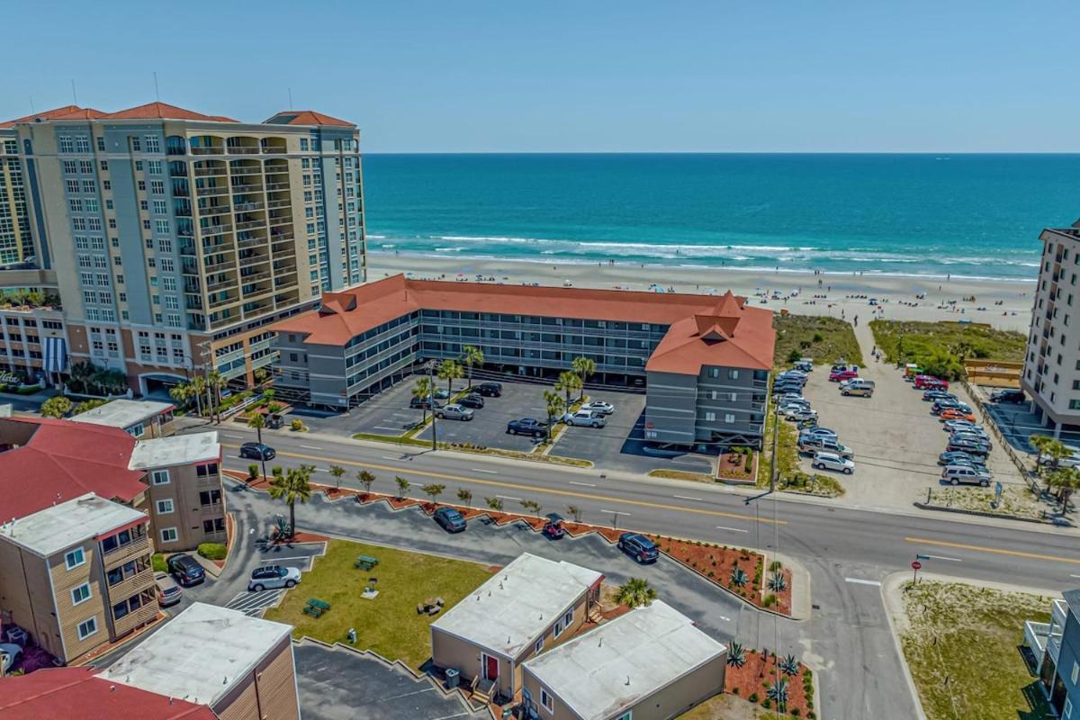 Holiday home Chateau By The Sea Breezy Oceanfront Unit G2 *