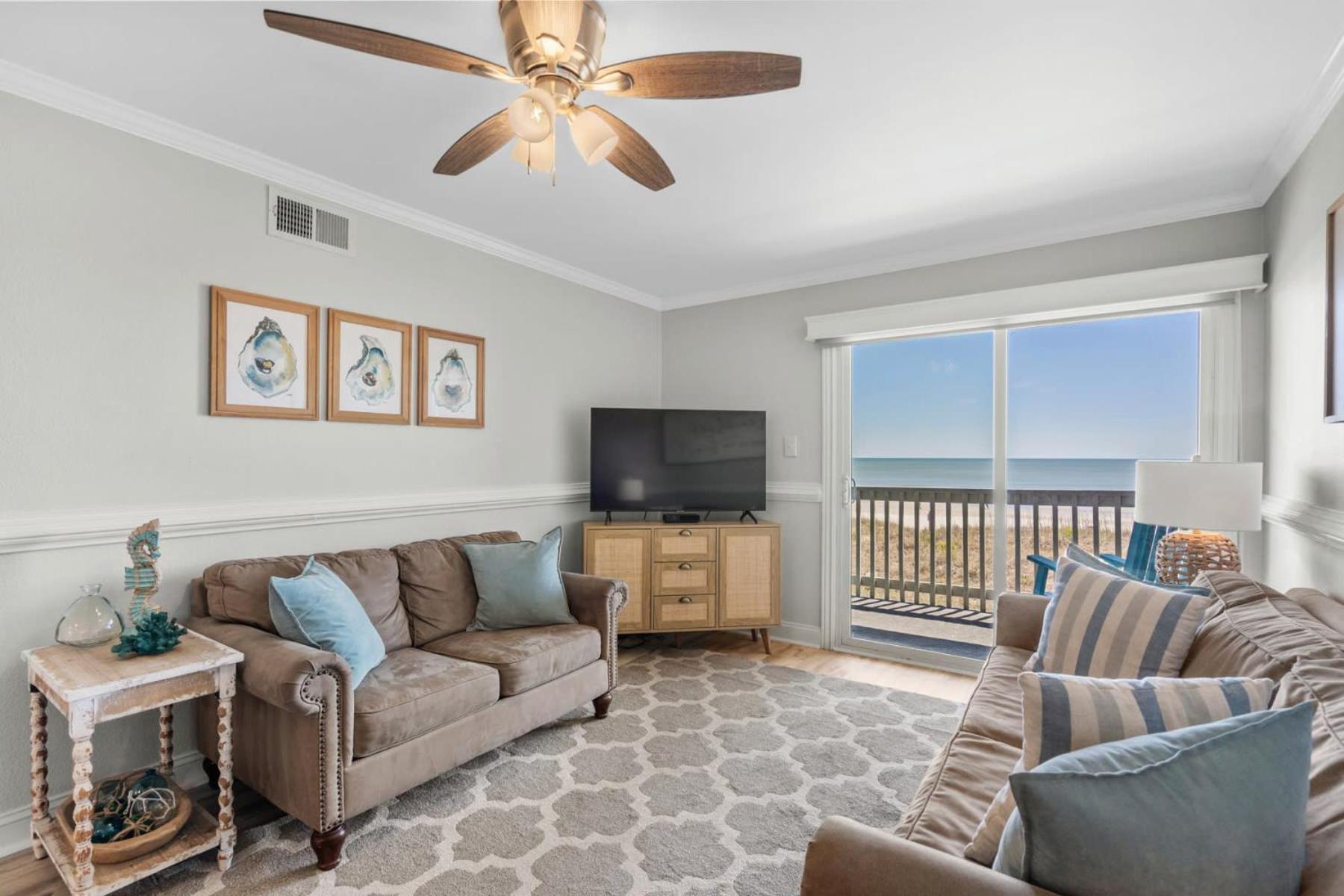 Holiday home Chateau By The Sea Breezy Oceanfront Unit G2 *