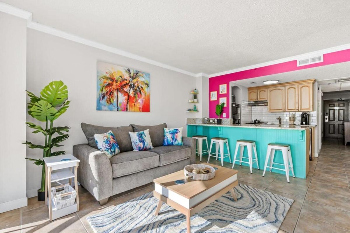 Holiday home Meridian Plaza Oceanfront Unit 1402 *