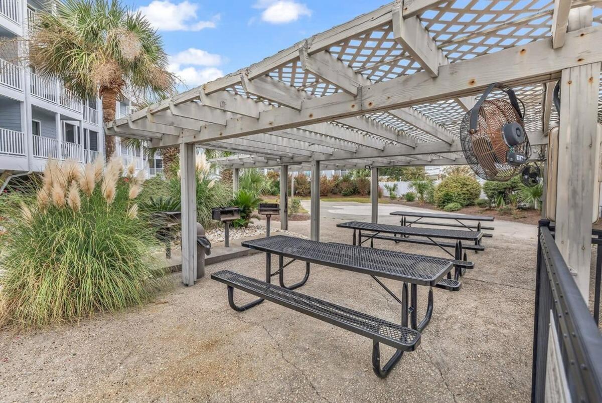 Pelican's Landing Ocean View Unit 409