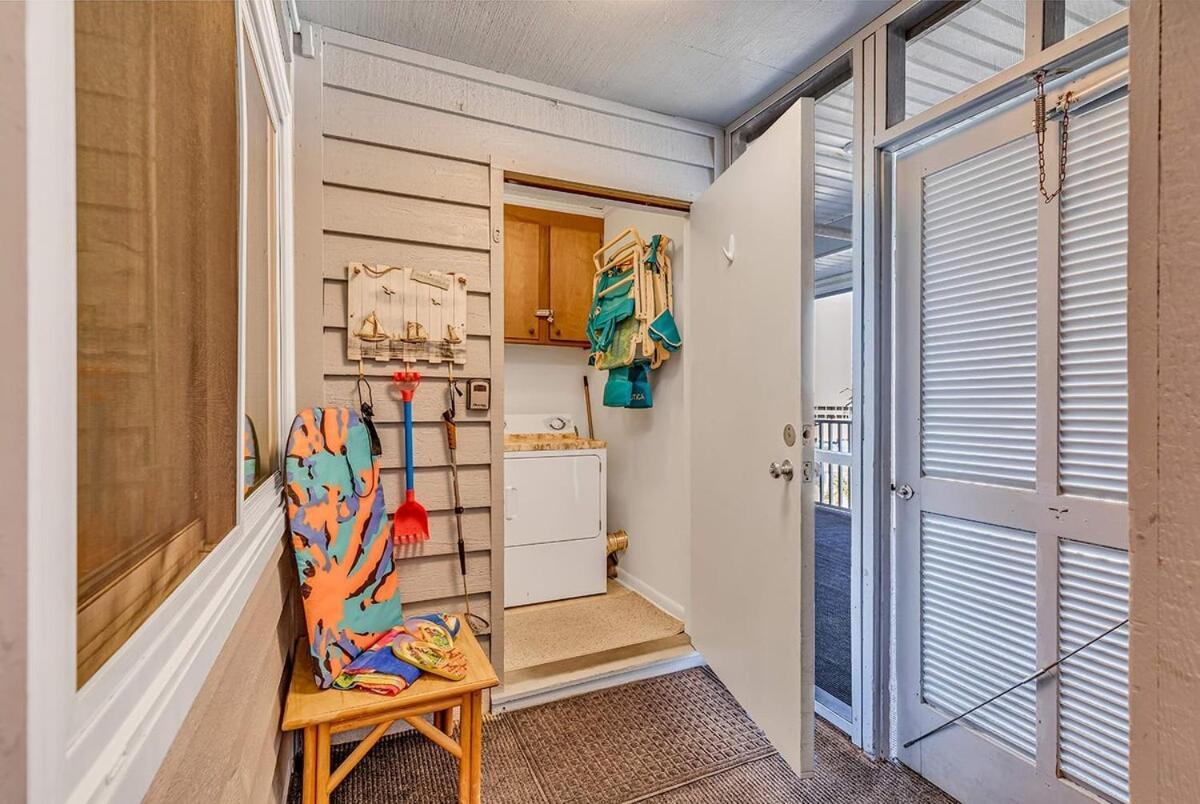 Pelican's Landing Ocean View Unit 409 Holiday home *