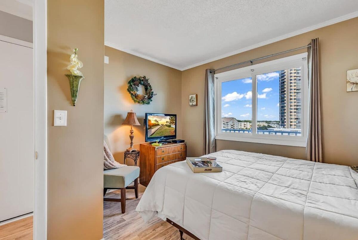 Pelican's Landing Ocean View Unit 409 Holiday home *